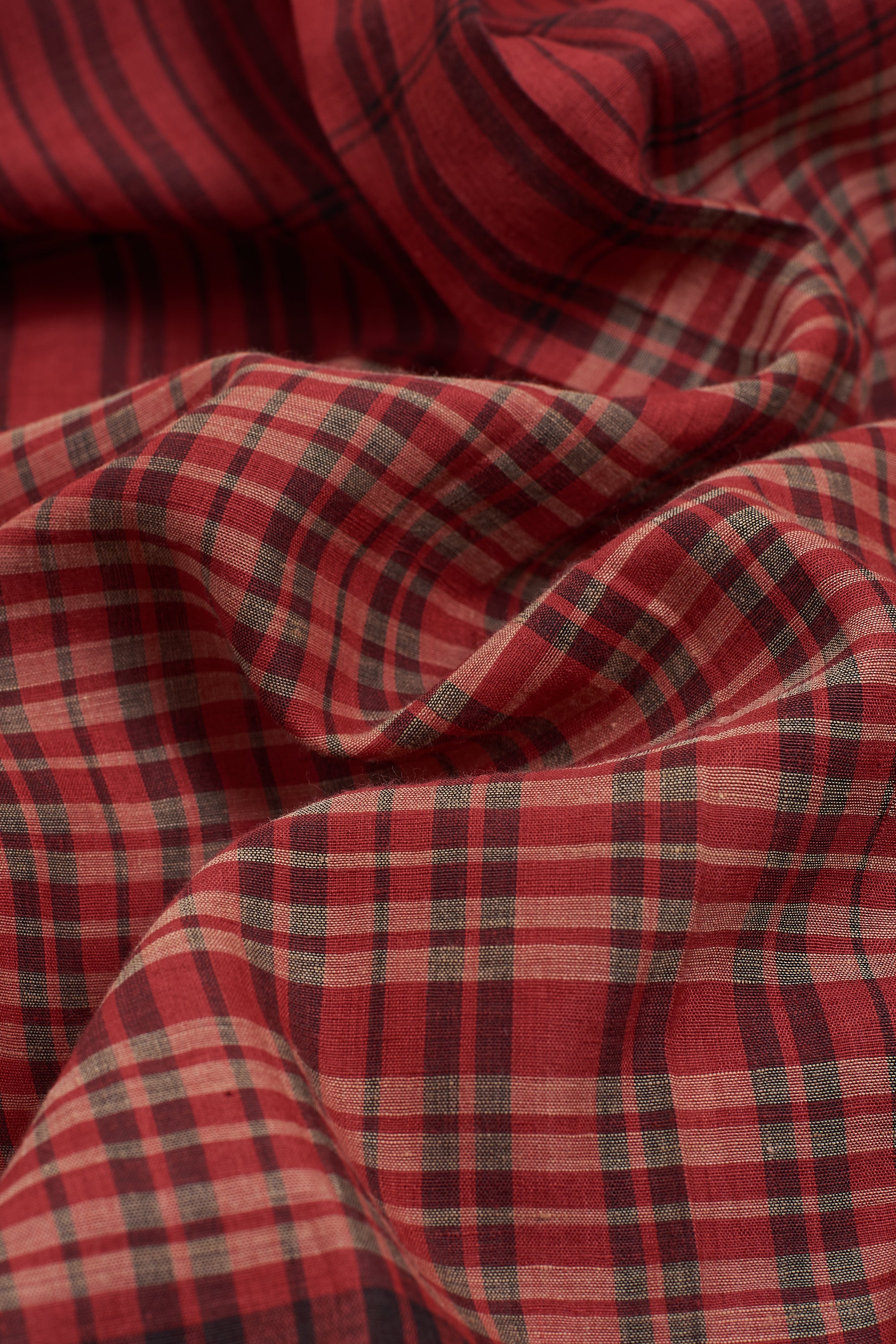 YARN DYED JAMDANI SCARF IN RED