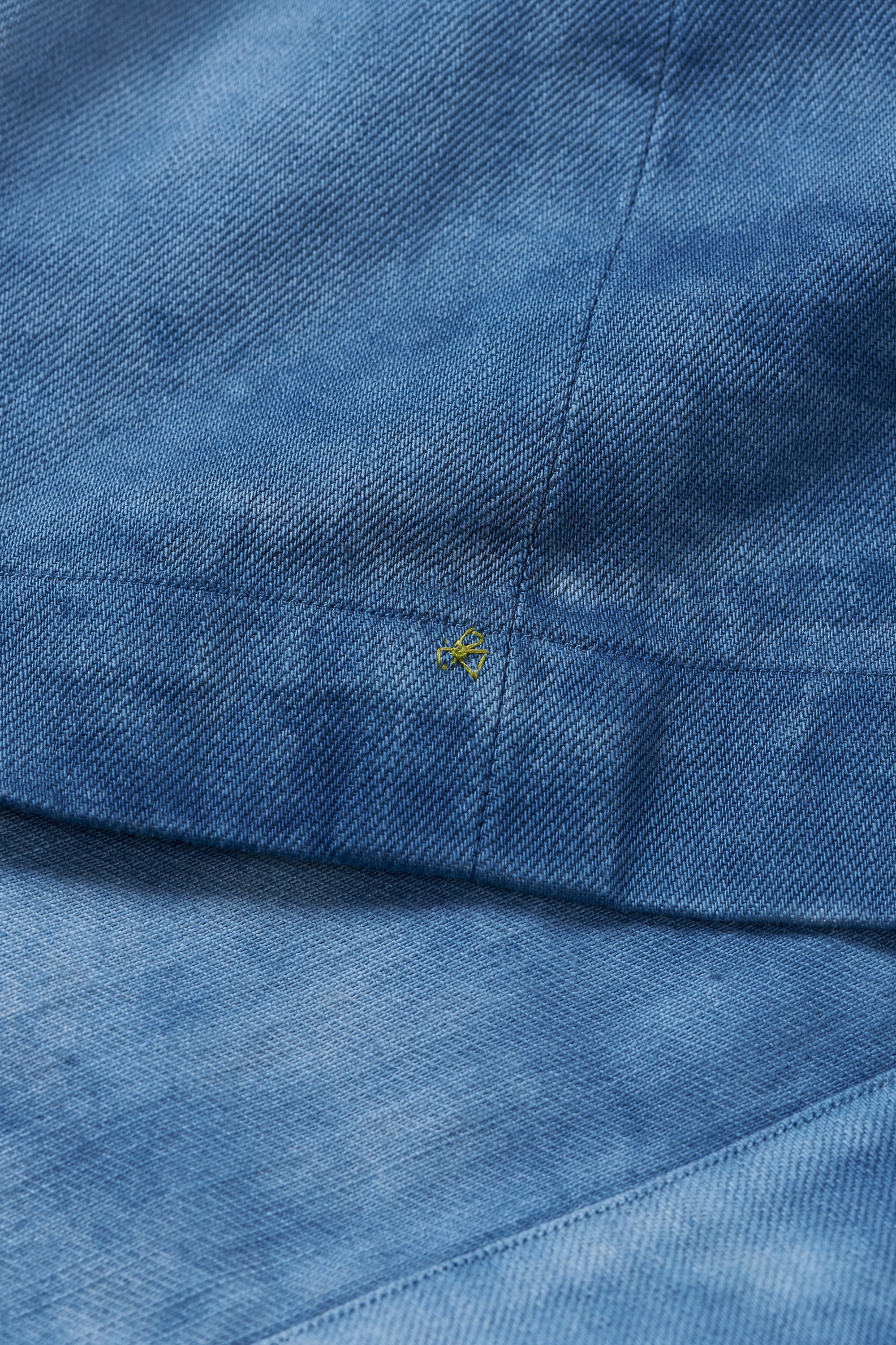 MEDIUM INDIGO WASHED HANDWOVEN DENIM JACKET DEOXIDISED