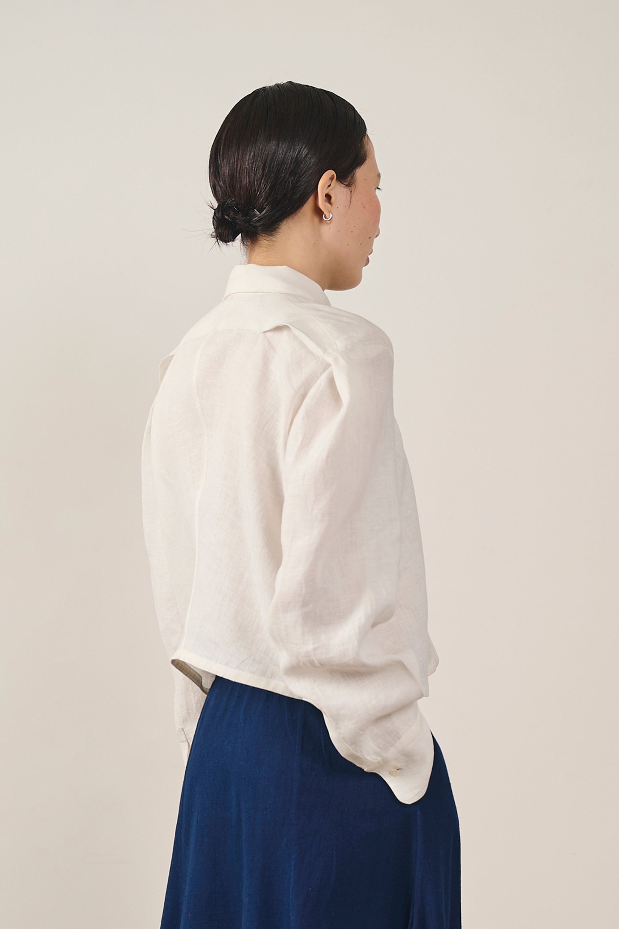BOXY CROPPED SHIRT