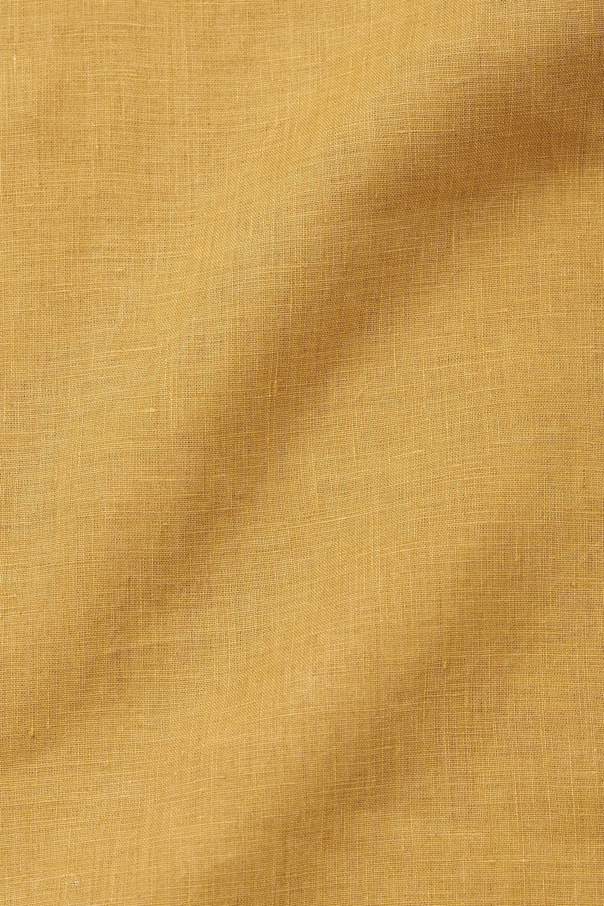 RELAXED FIT LINEN SHIRT IN MUSTARD YELLOW