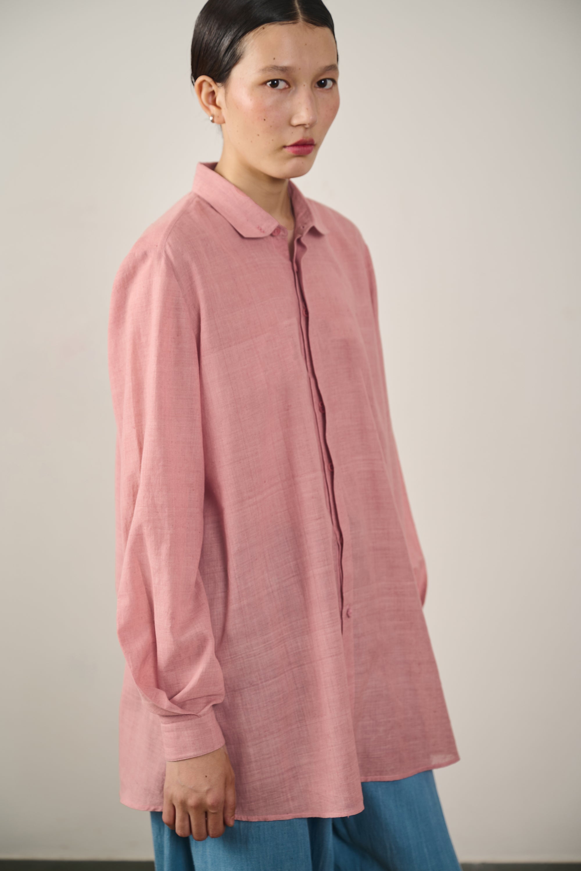 CONCEALED PLACKET SHIRT