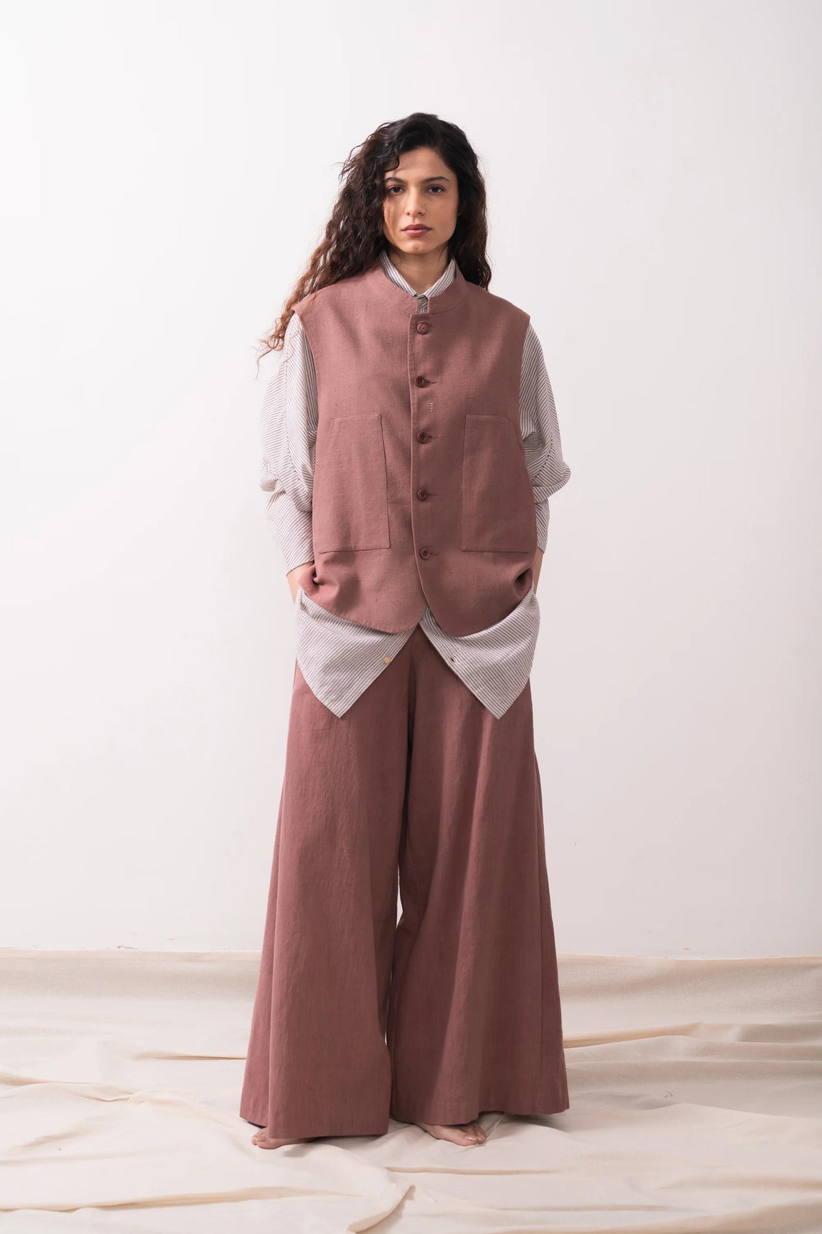 Relaxed Fit Vest in Dusky Mauve
