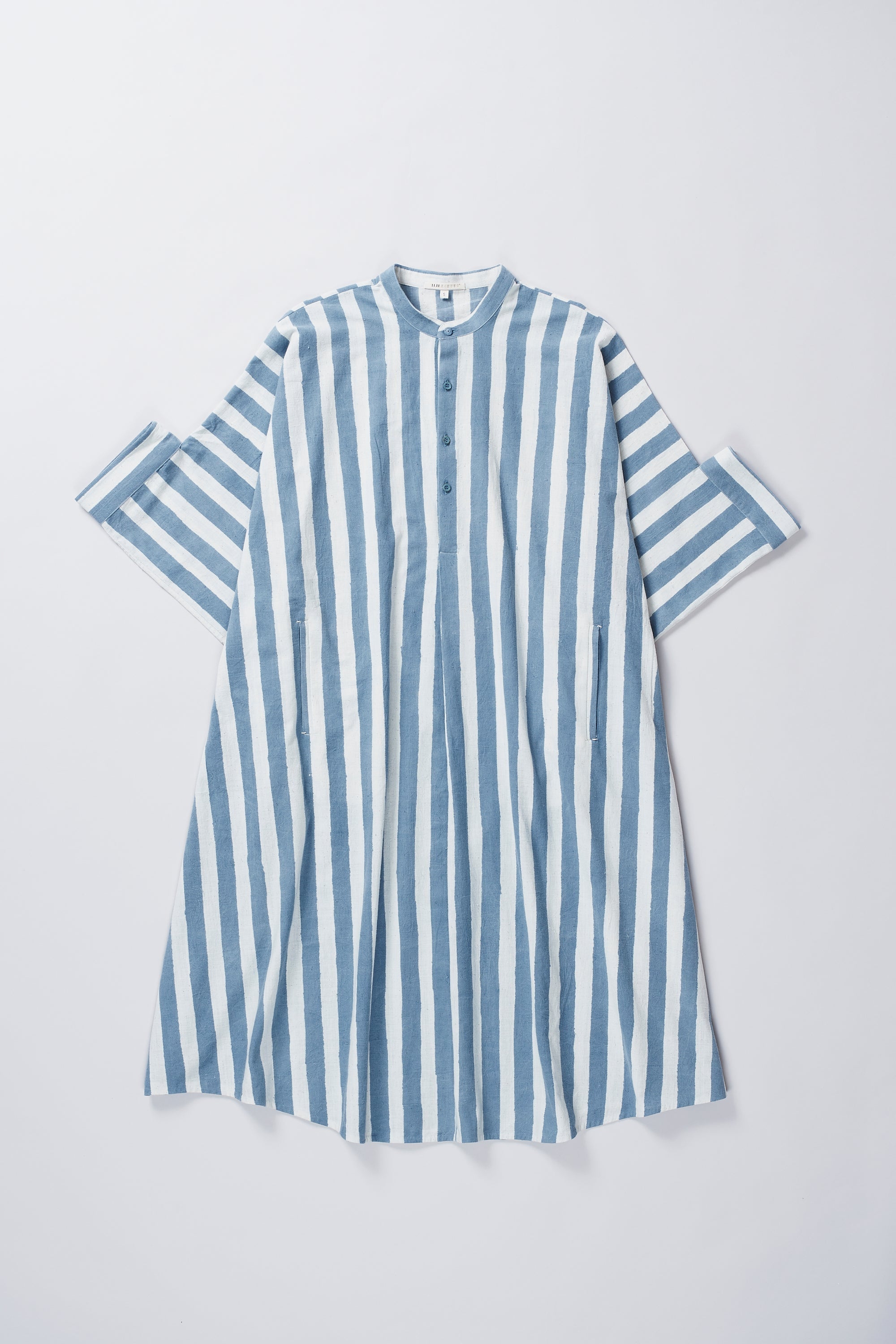 STRIPED KAFTAN DRESS IN MEDIUM INDIGO