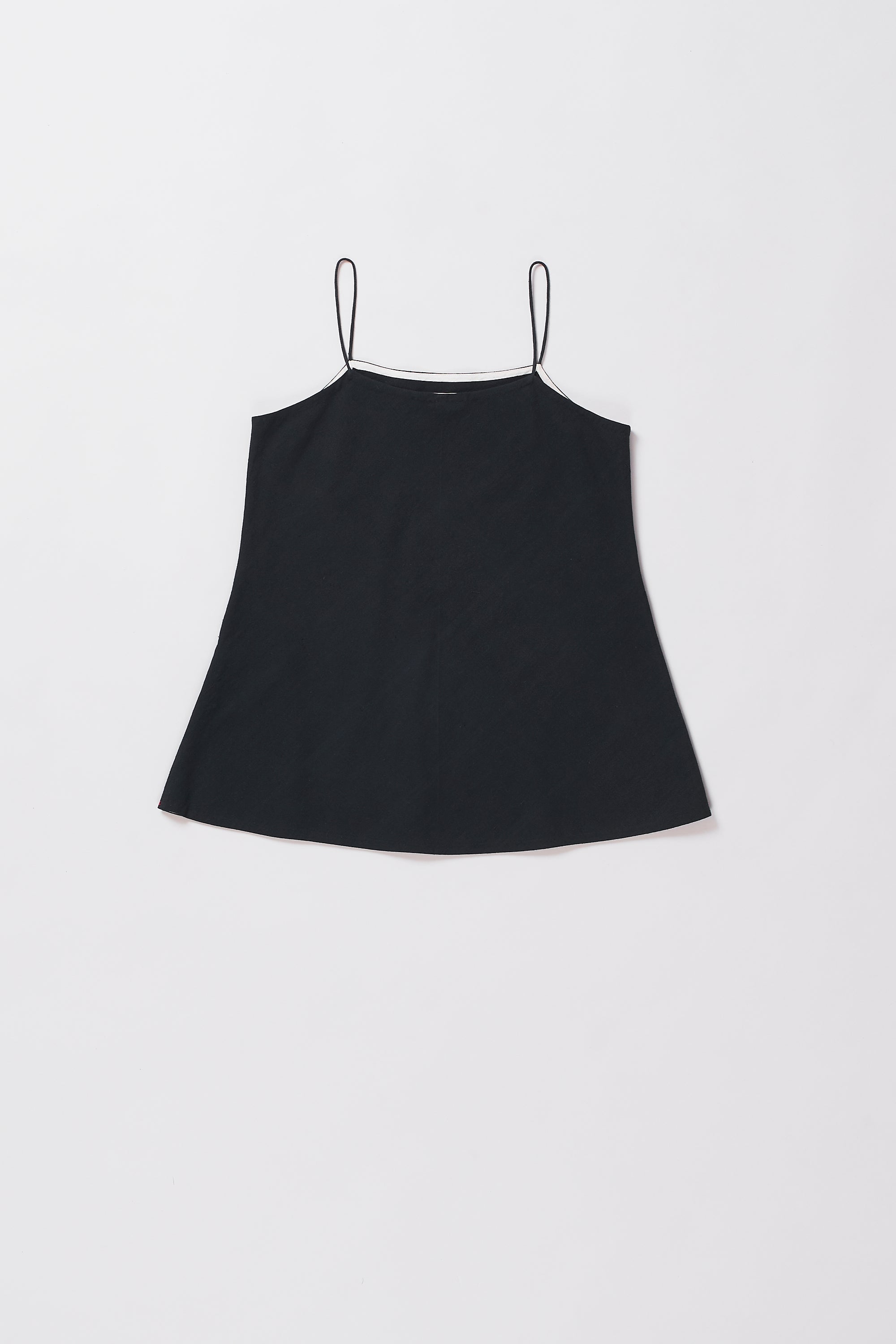 SLIM STRAP TOP