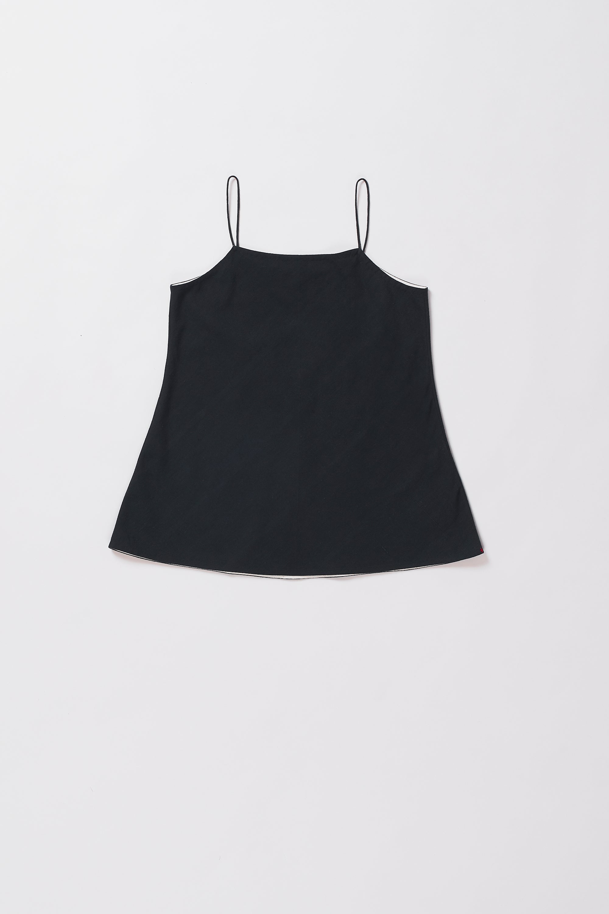 SLIM STRAP TOP