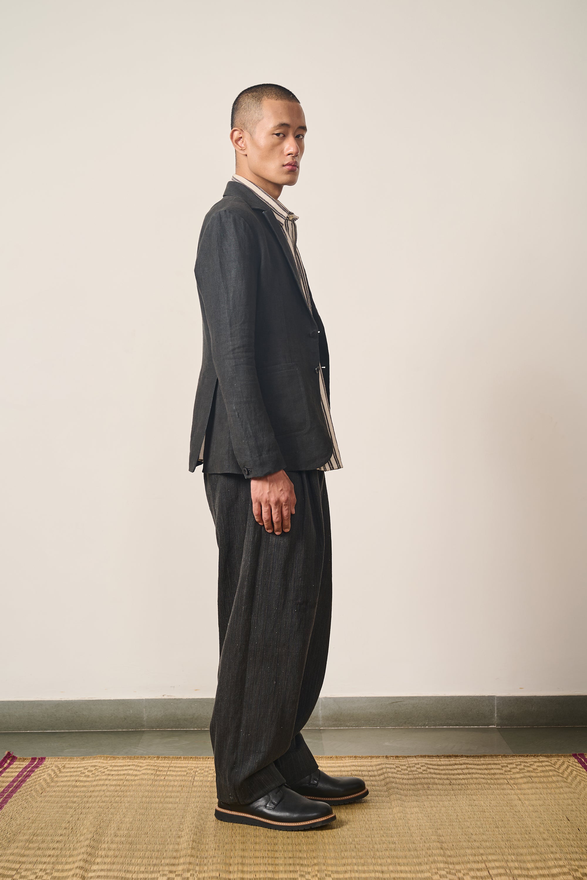 LINEN JACKET IN BLACK