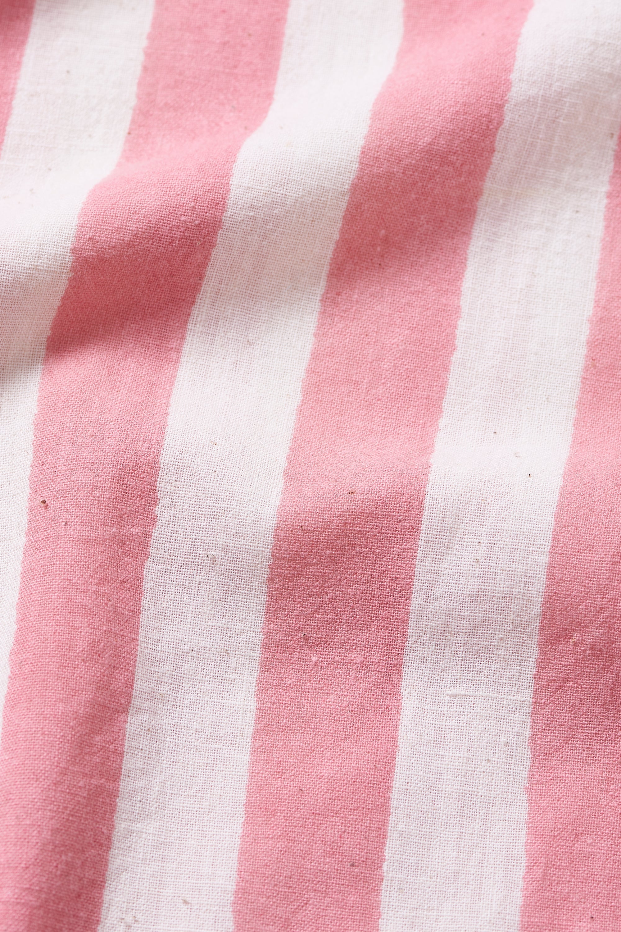 OVERLAP PLEAT TROUSERS IN SCREEN PRINT