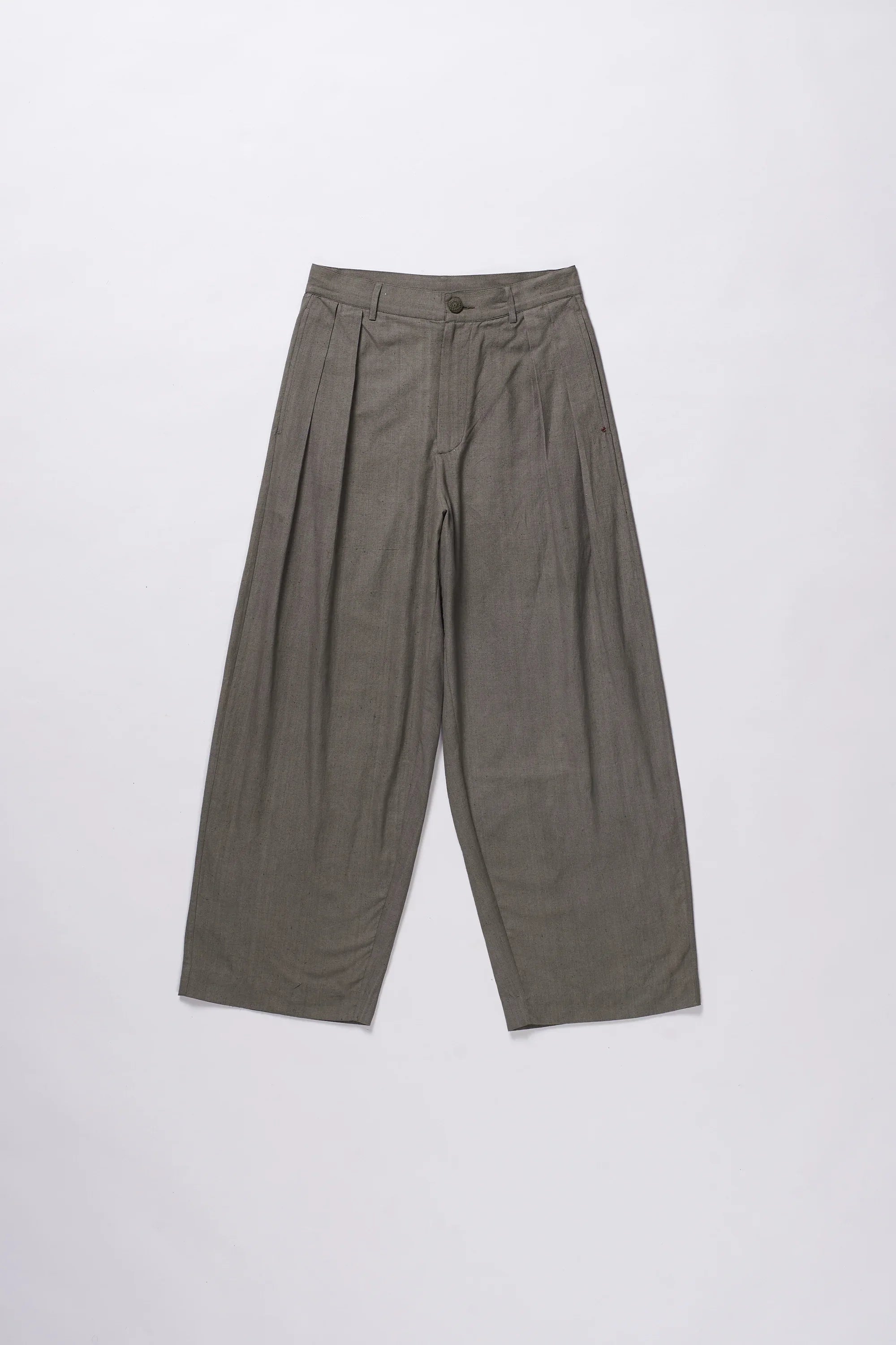 Cotton Pleated Trousers in Ash Grey