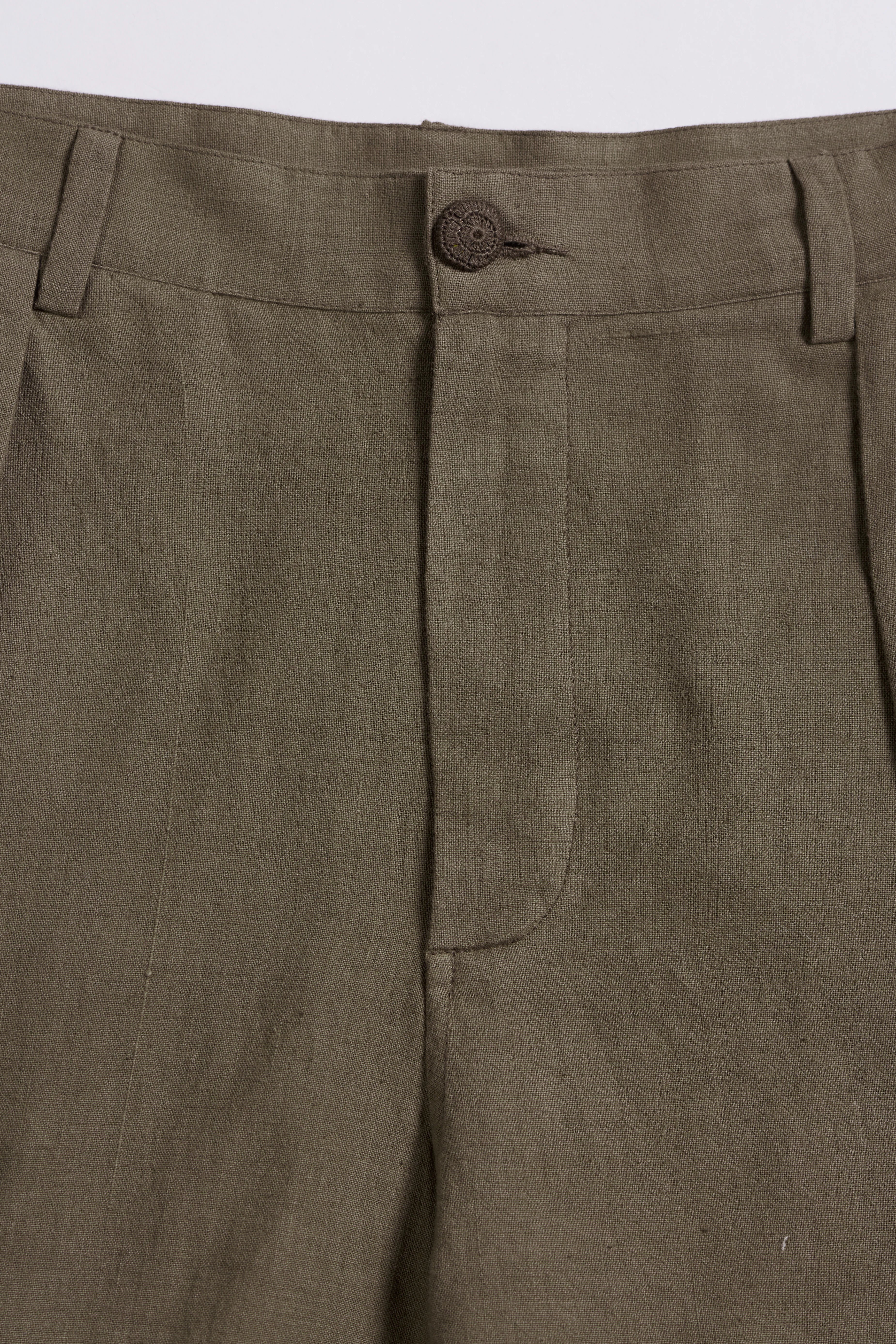 Cotton Pleated Trousers in Khakhi Green