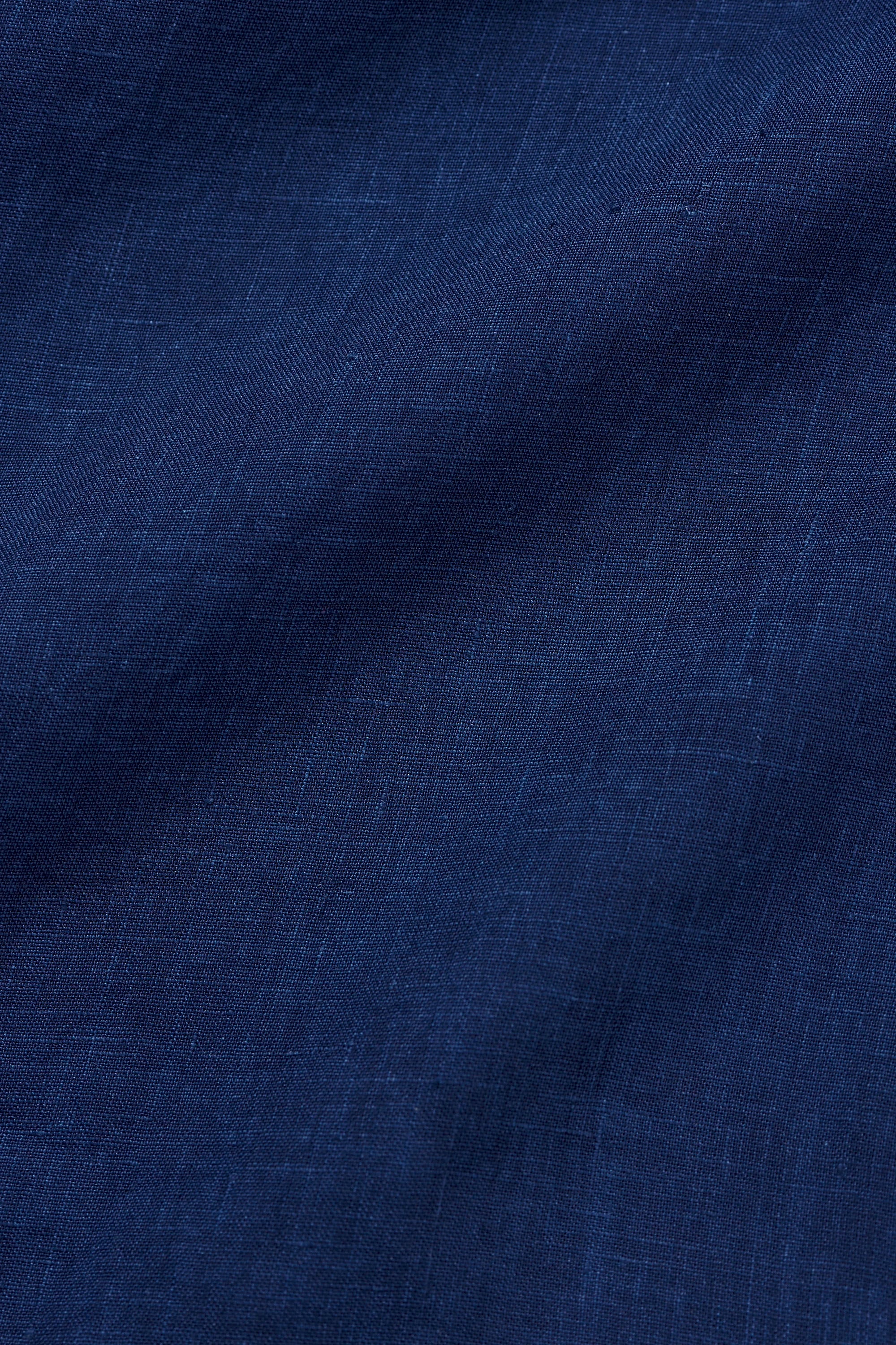 RELAXED FIT LINEN SHIRT IN INDIGO