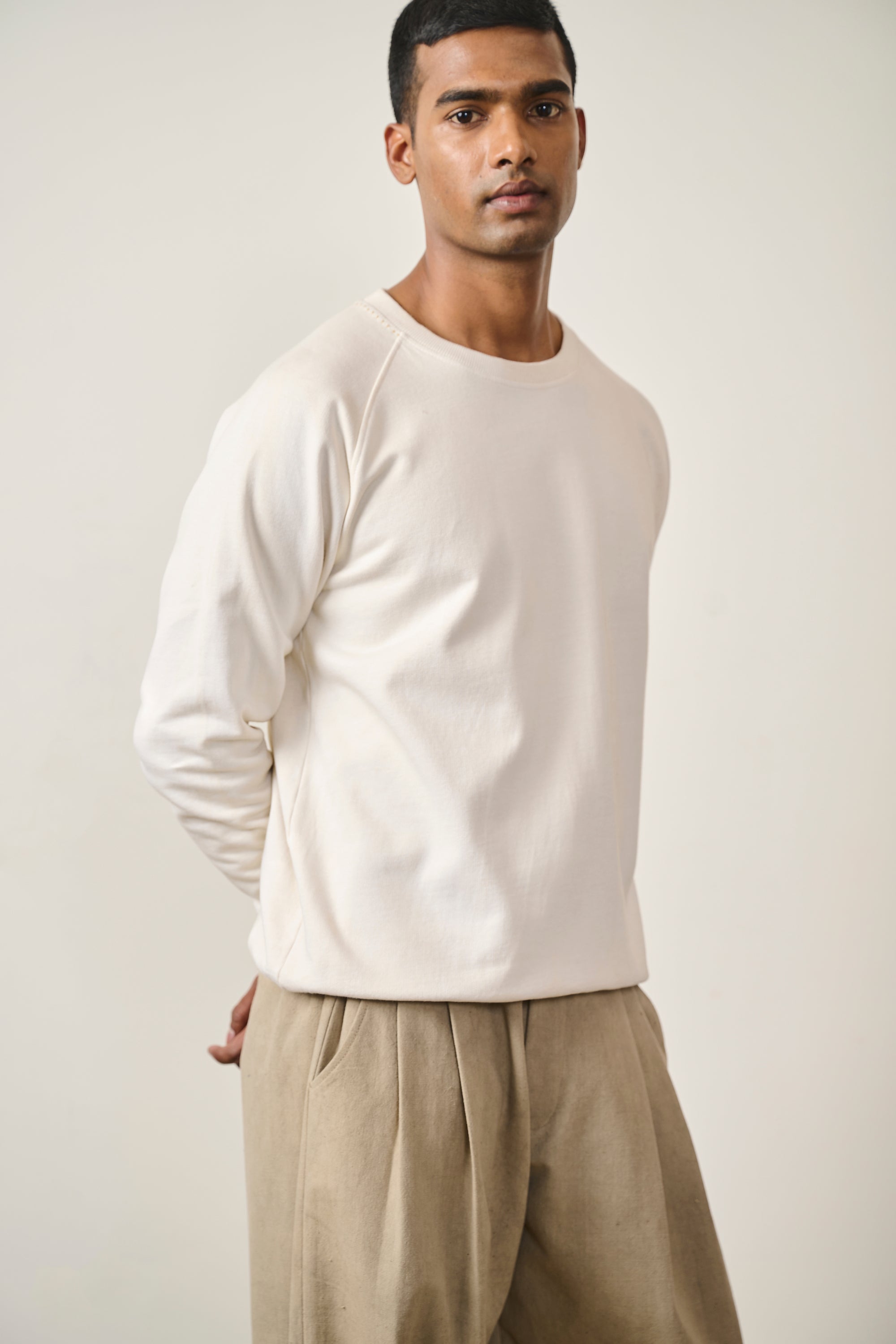 ECRU SWEATSHIRT