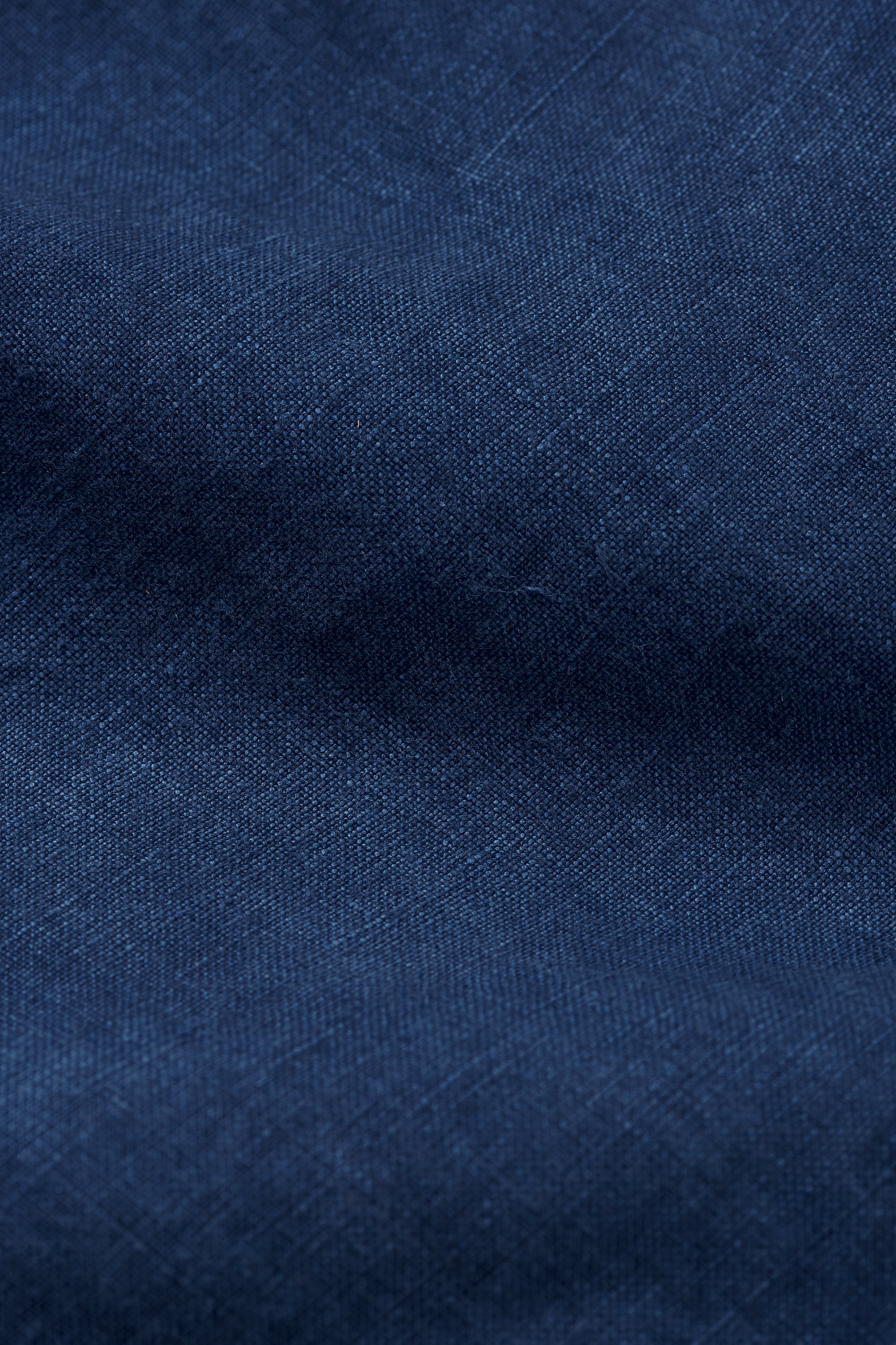 LINEN SHORTS IN MEDIUM INDIGO