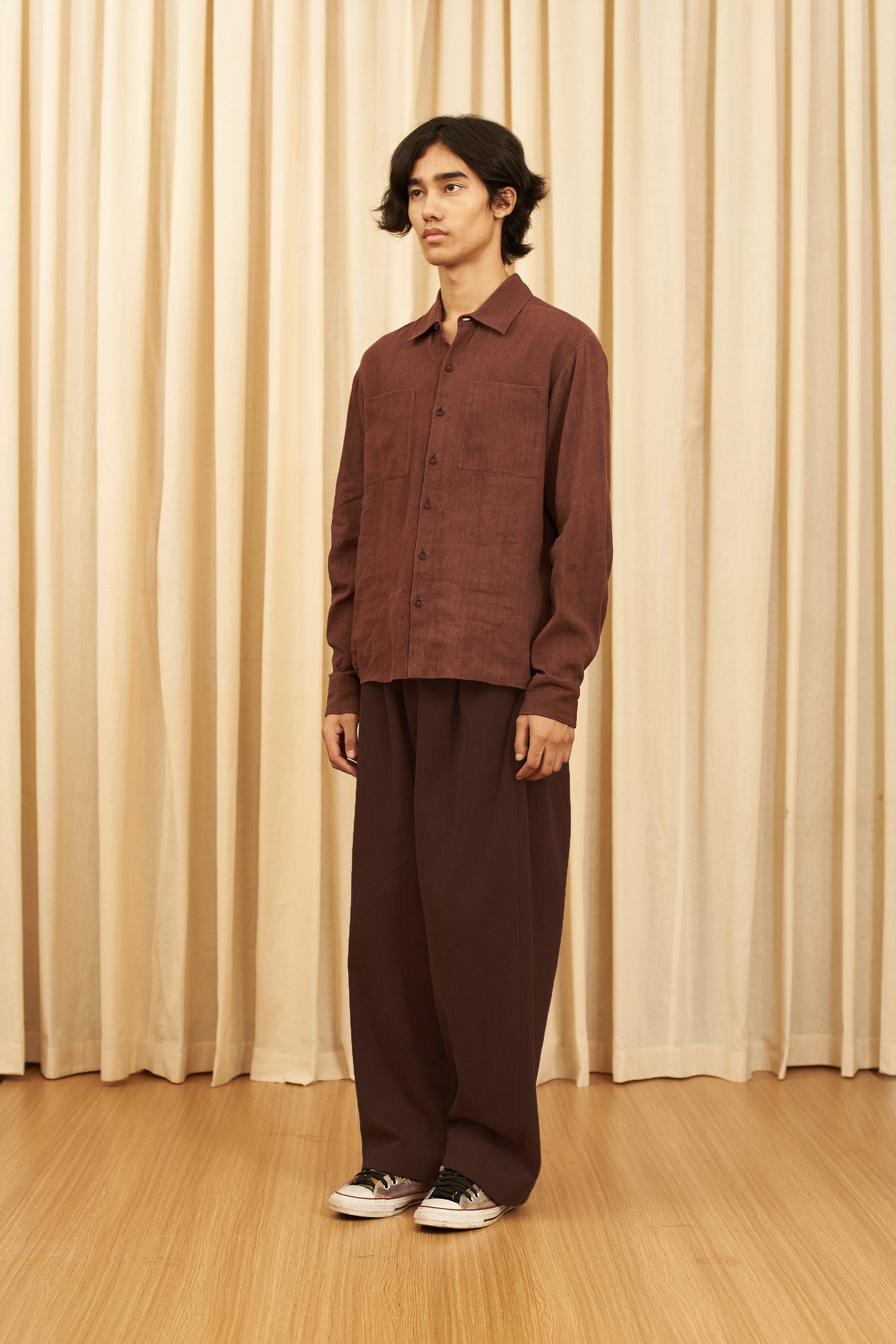 BURNT UMBER HANDSPUN DENIM PLEATED TROUSER