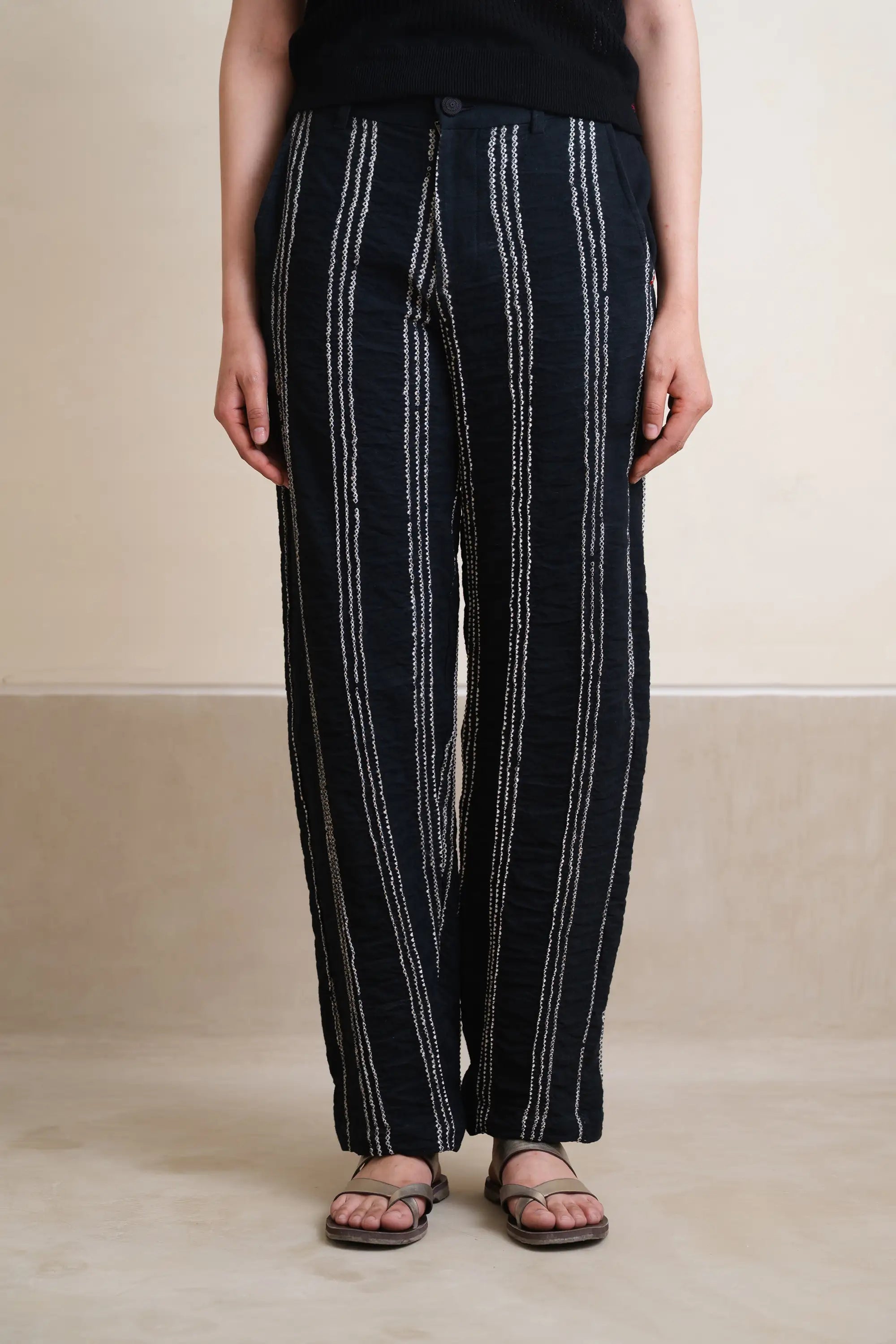 Relaxed Bandhani Trousers in Black