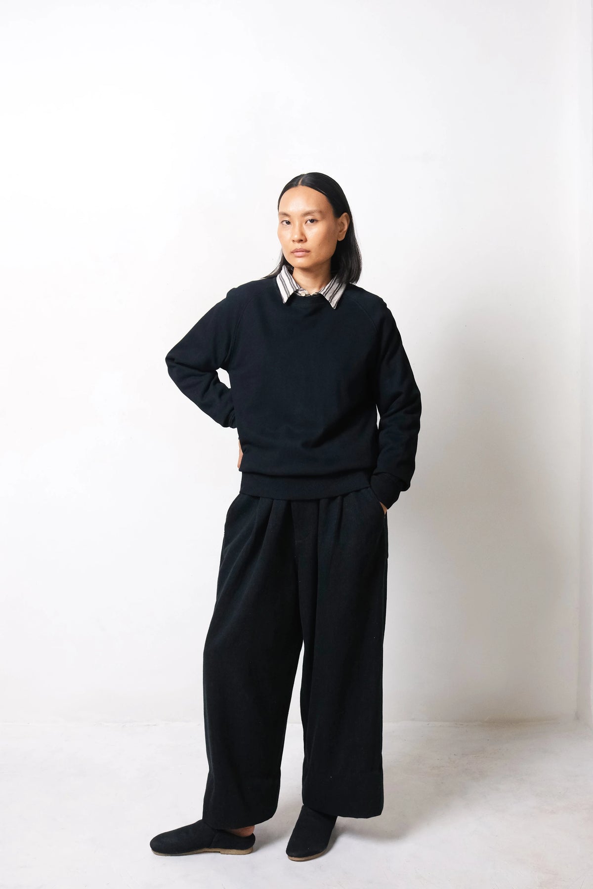 Linen Pleated Pants in Black