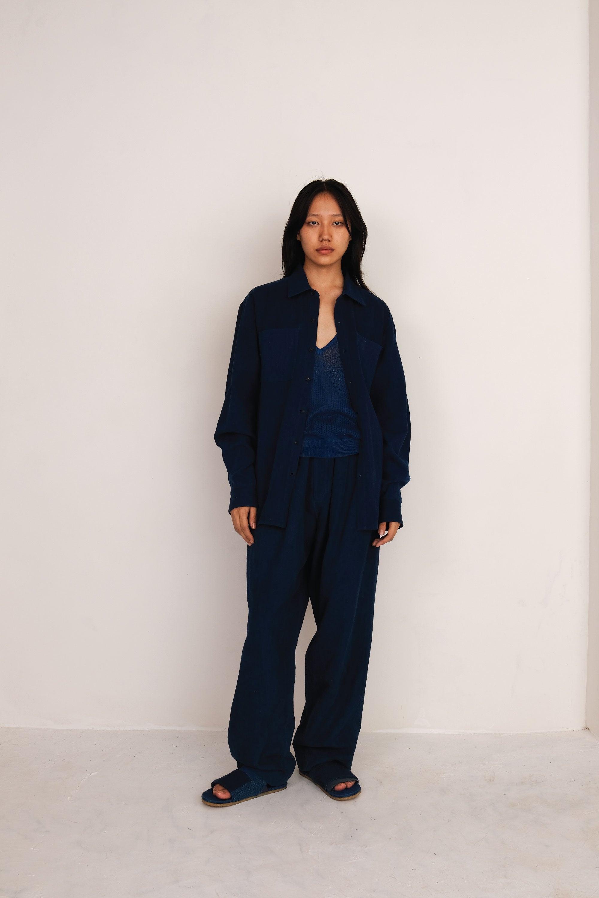 Women'S Plunge Neck T-Shirt in Indigo