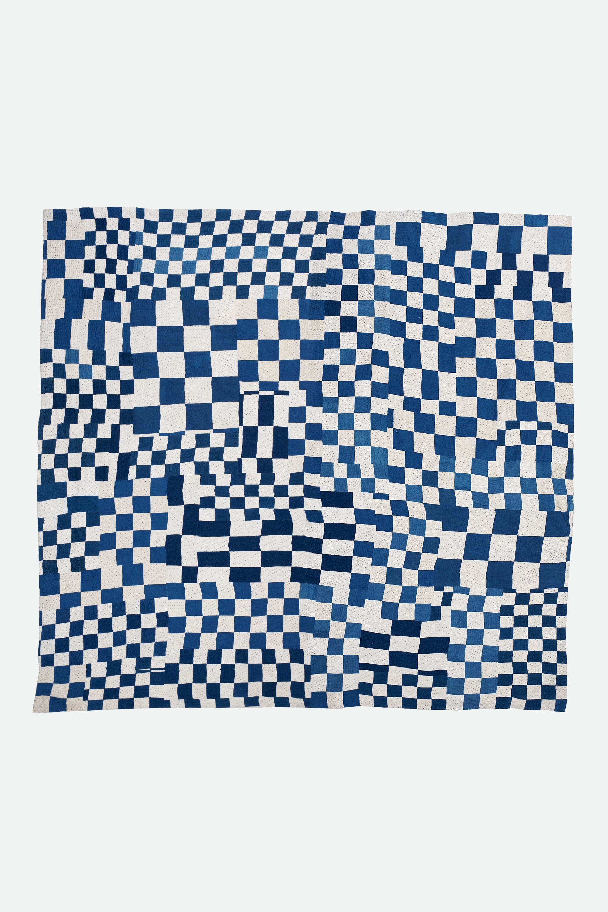 Chequered Patchwork Quilt in Shades of Ecru and Indigo