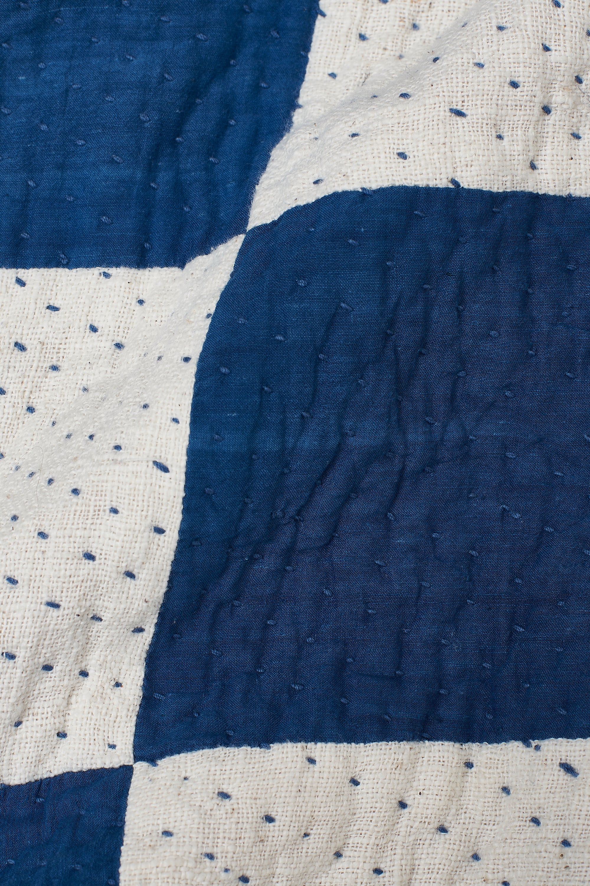 Chequered Patchwork Quilt in Shades of Ecru and Indigo