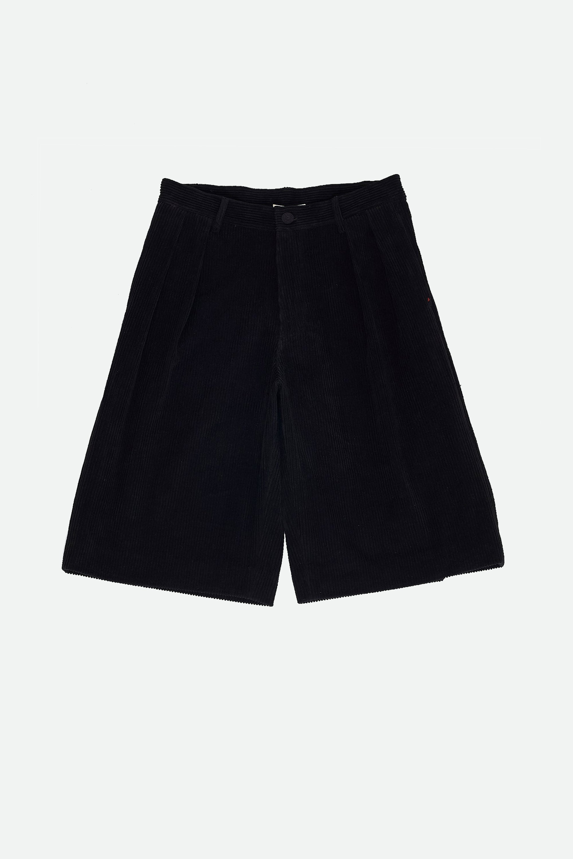 BLACK PLEATED CORDUROY SHORTS