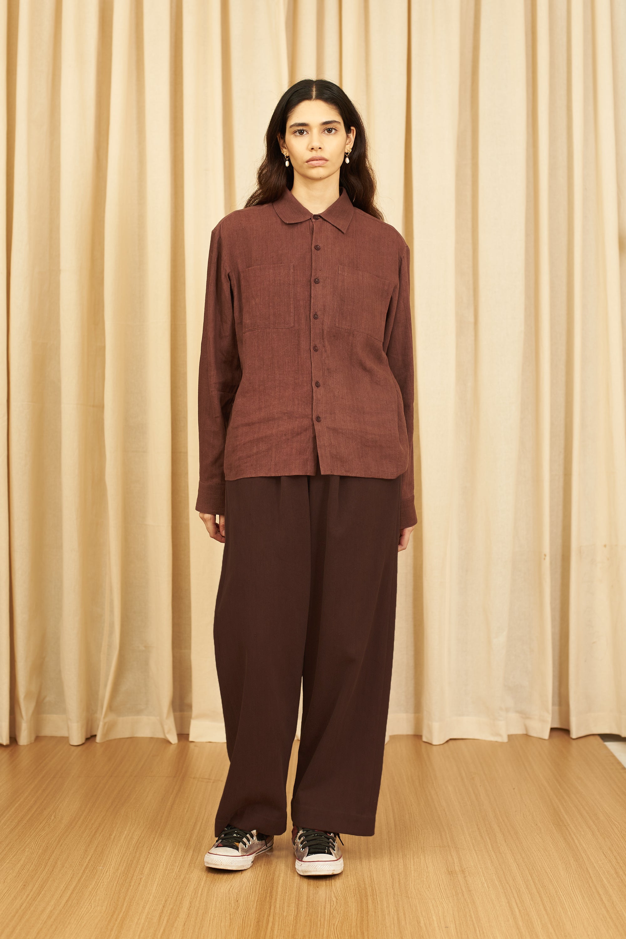 BURNT UMBER HANDSPUN DENIM PLEATED TROUSER