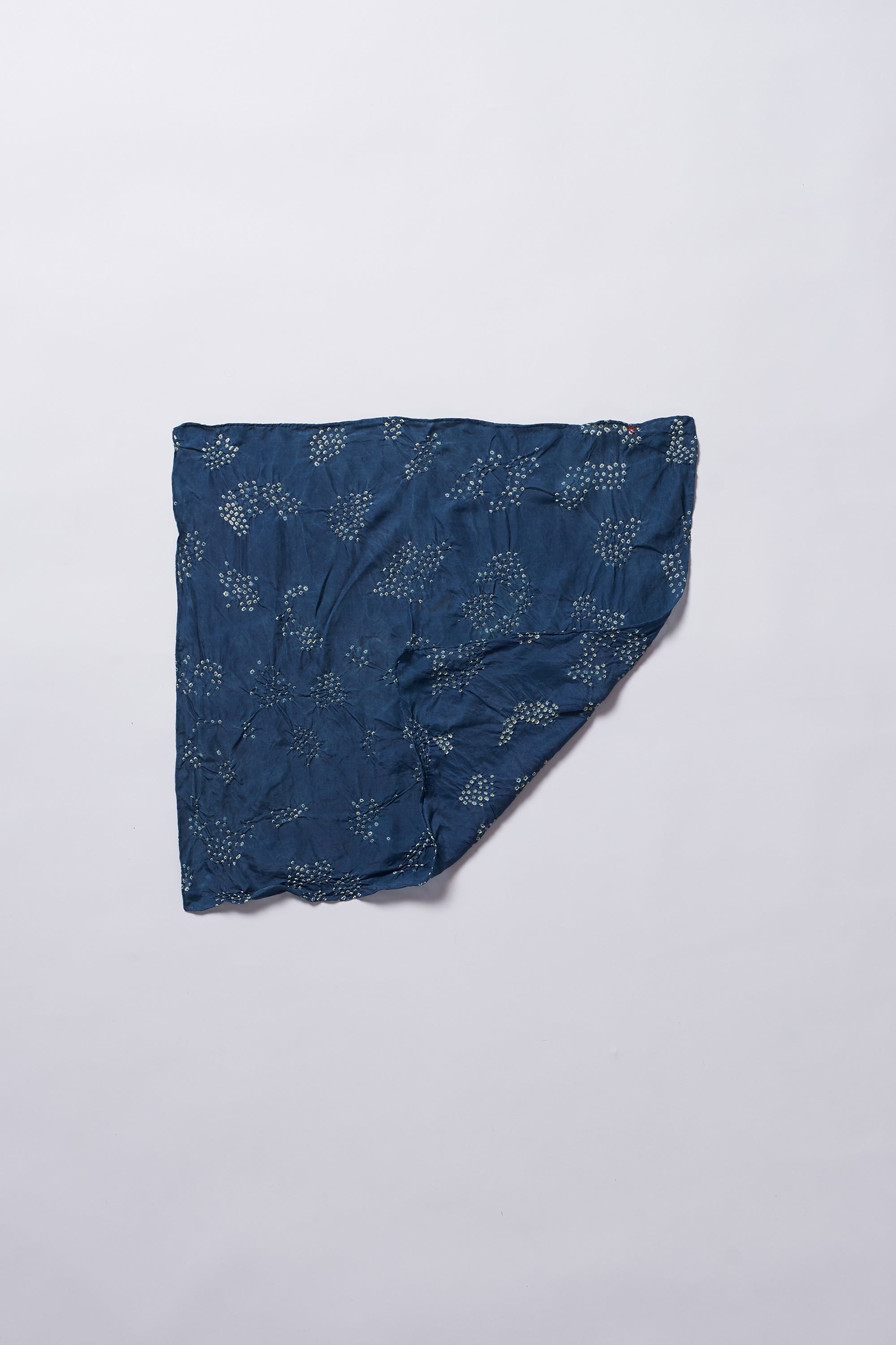 MEDIUM INDIGO BANDHANI SCARF