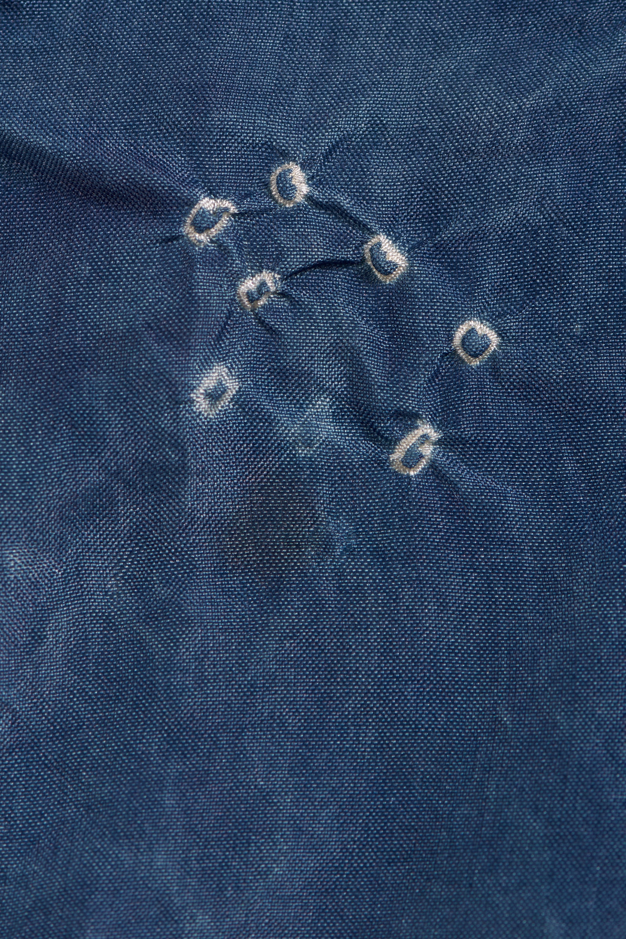 MEDIUM INDIGO BANDHANI SCARF