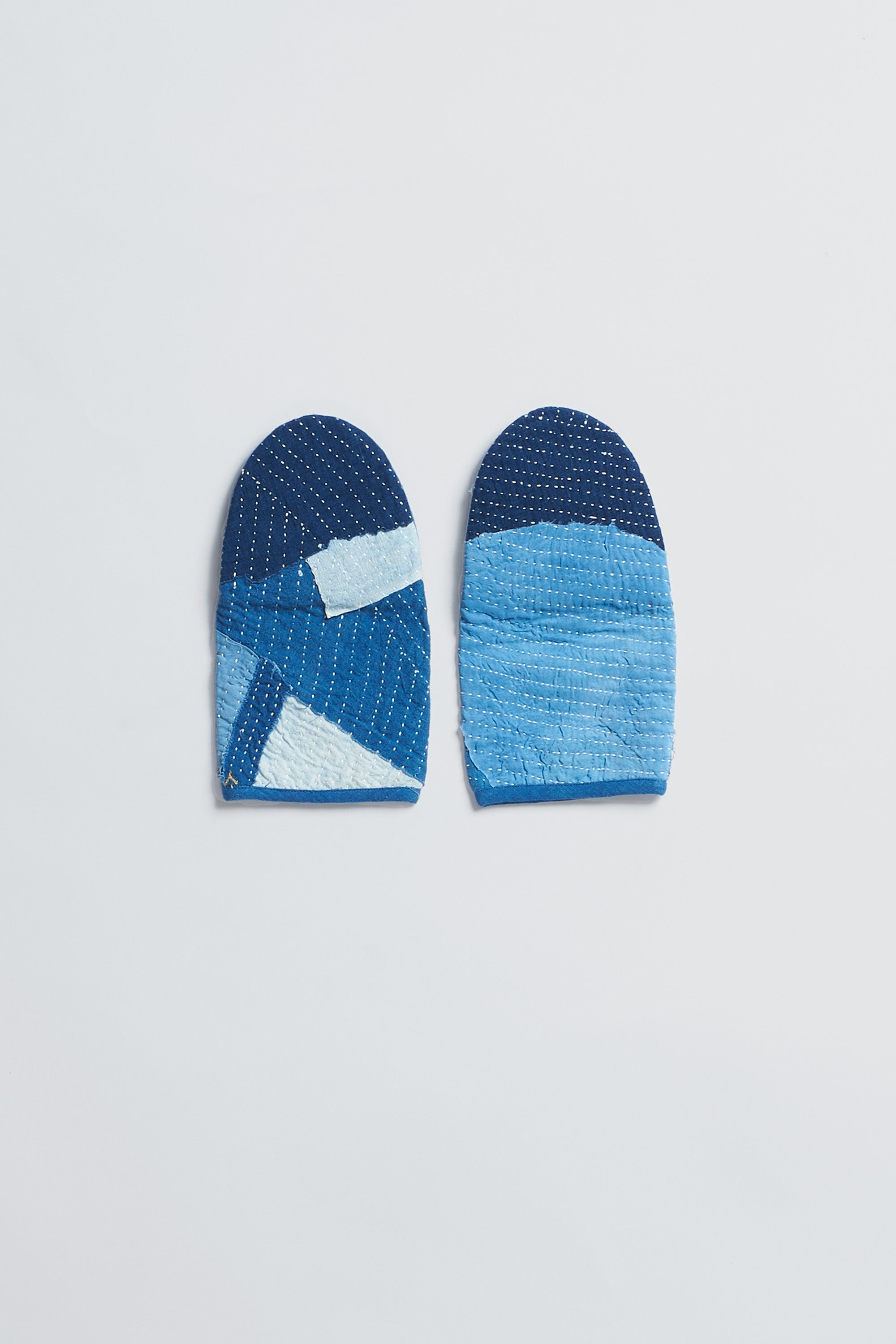 INDIGO PATCHWORK MITTEN