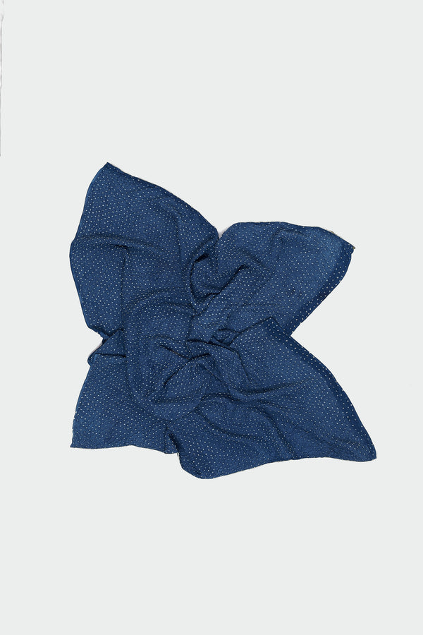 MEDIUM INDIGO SILK BANDHANI SQUARE SCARF