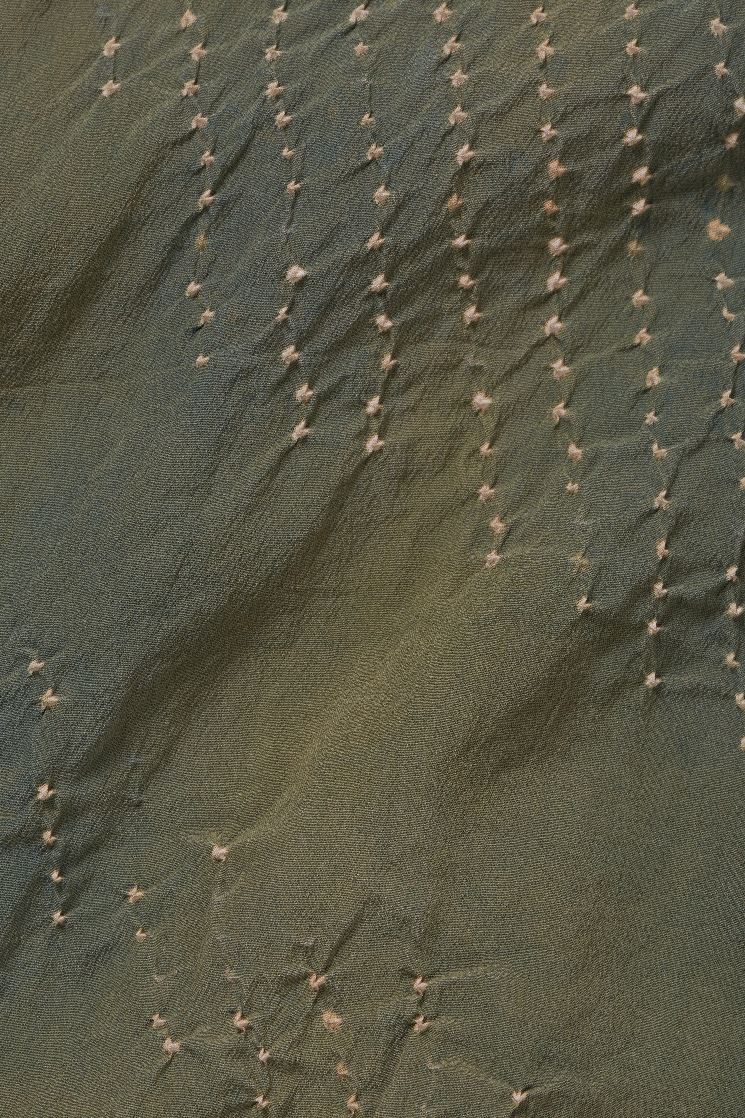 NATURAL GREEN SILK SHIRT FEATURING MINIATURE BANDHANI