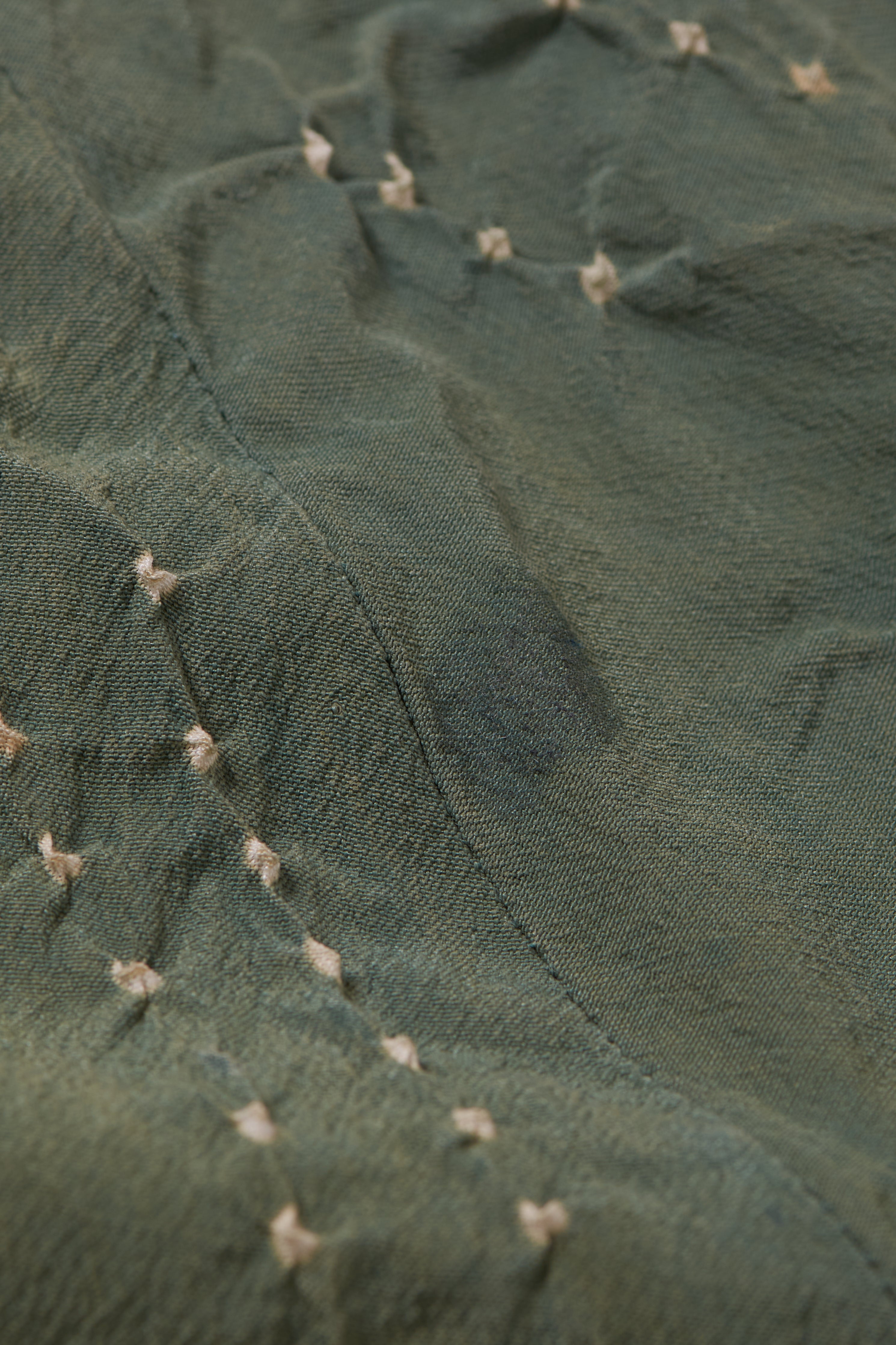 NATURAL GREEN SILK SHIRT FEATURING MINIATURE BANDHANI