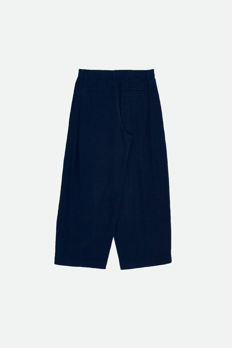 NATURAL INDIGO COTTON PLEATED TROUSER