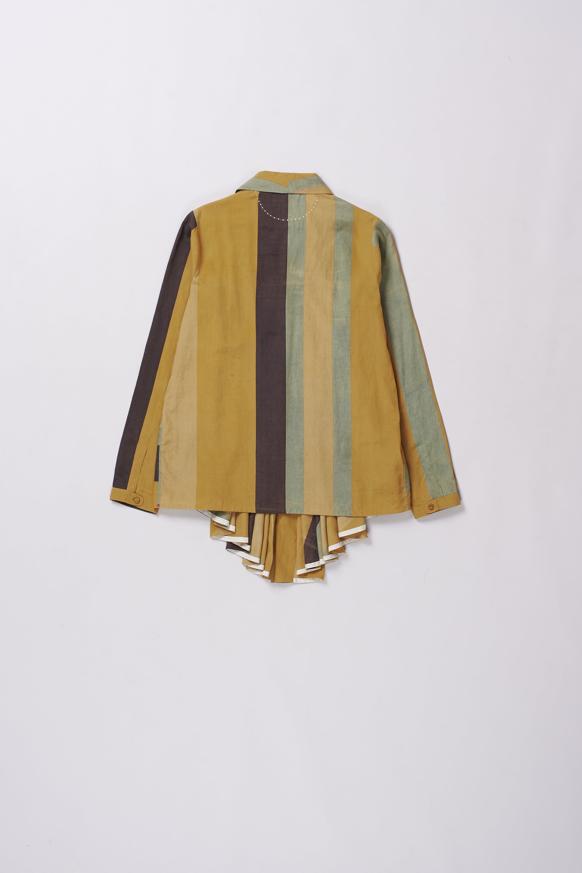 MULTI SCREEN PRINT OUTERWEAR