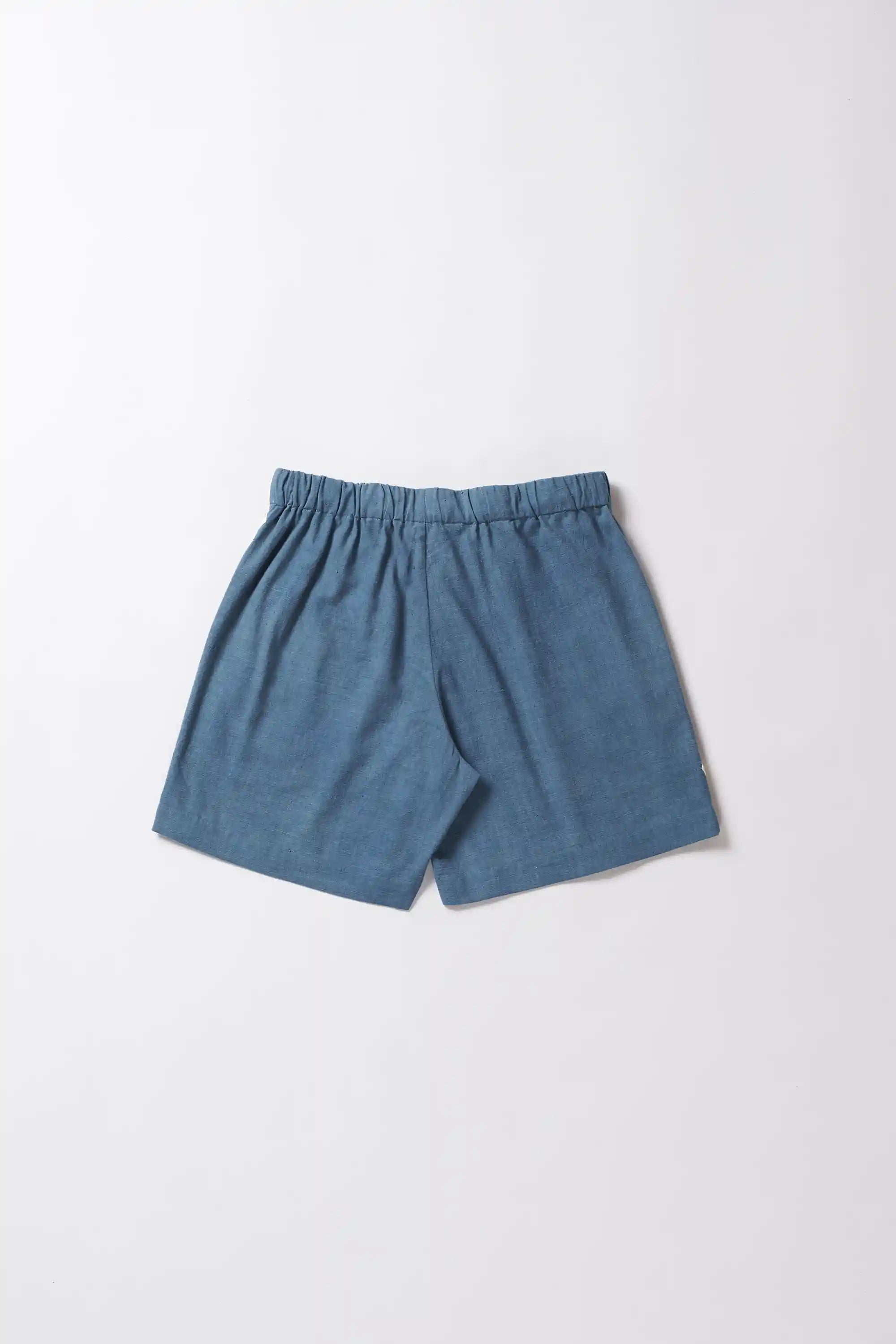 Shorts in ash indigo