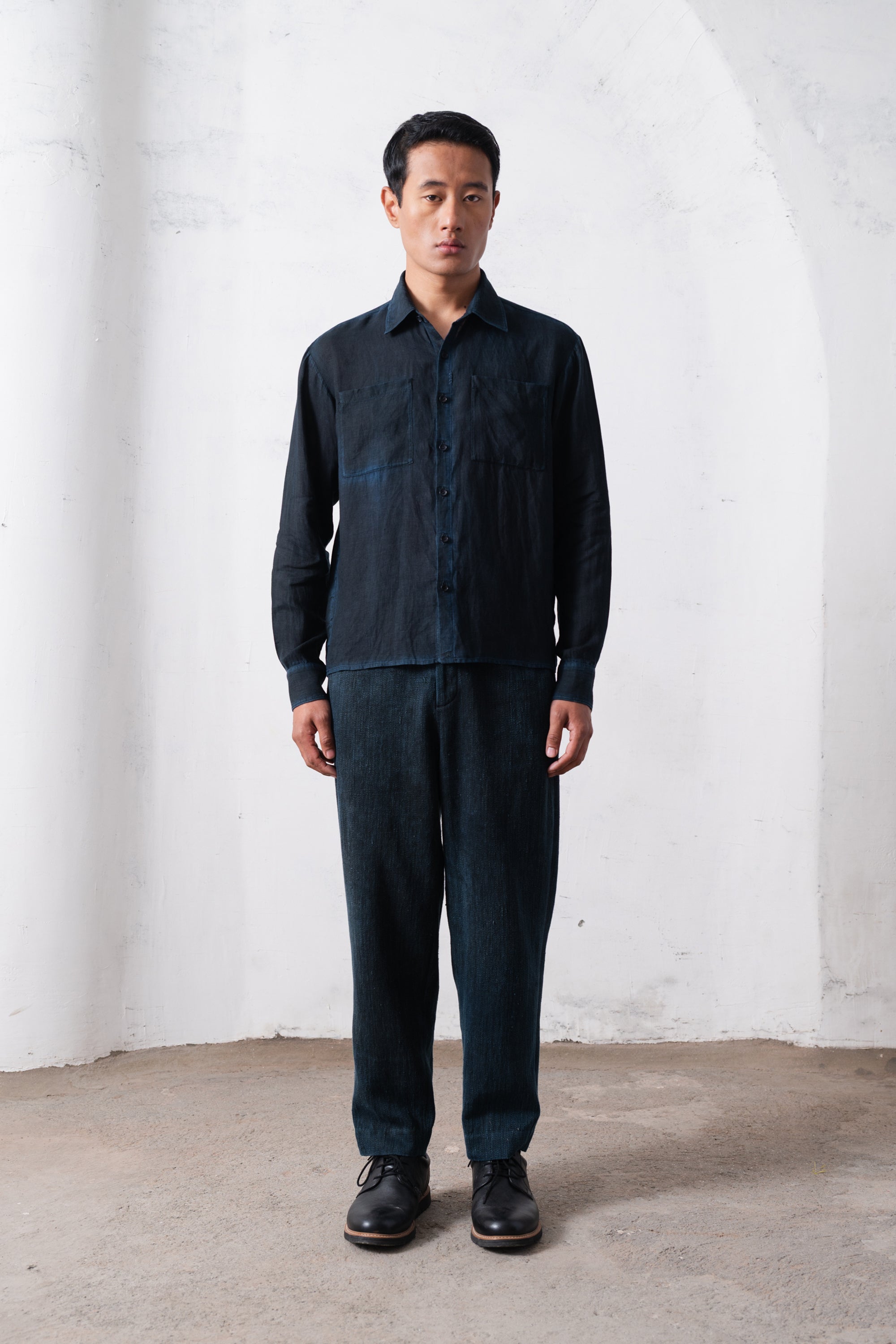 Black Breeze Relaxed Shirt