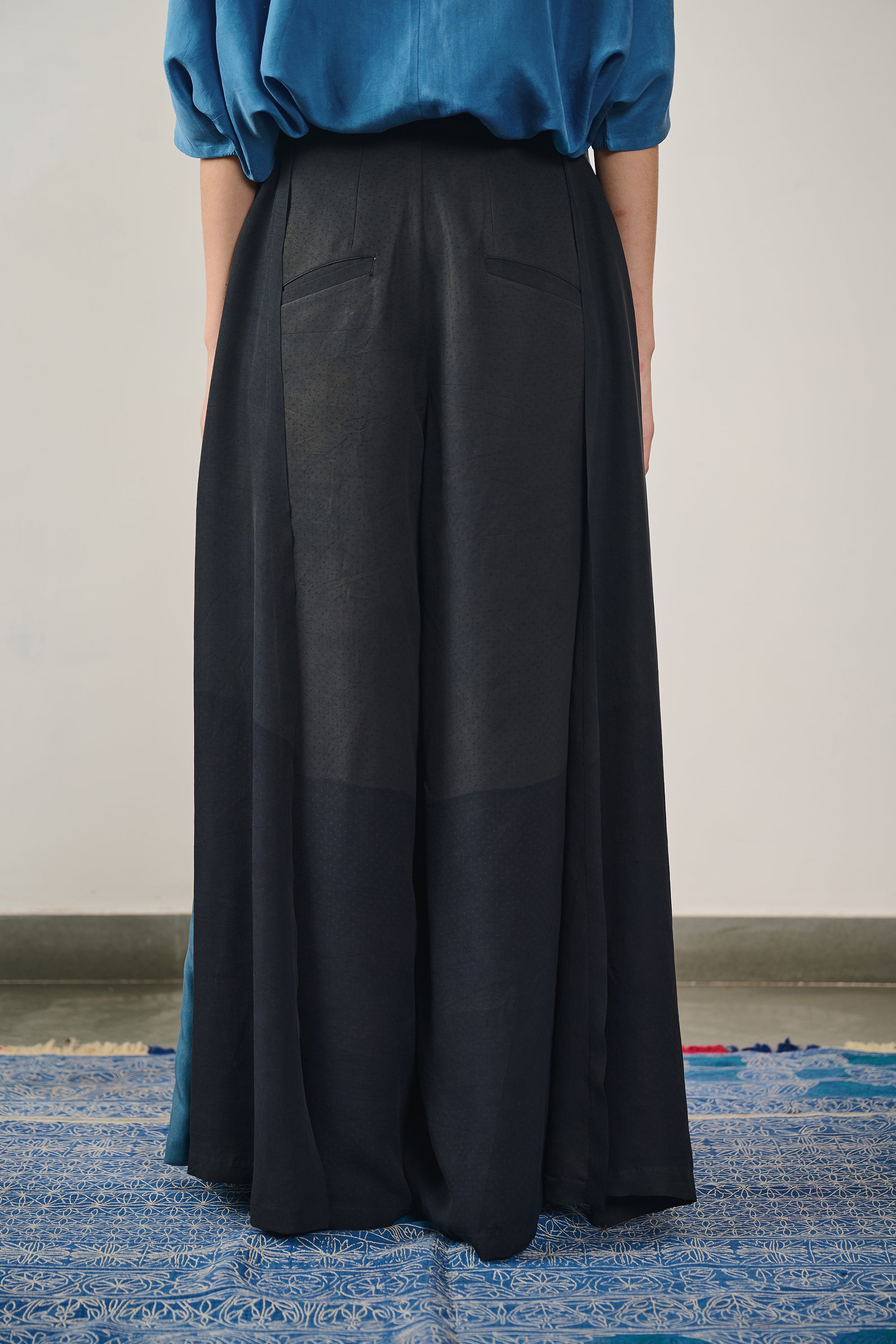 STATEMENT FLARED TROUSERS