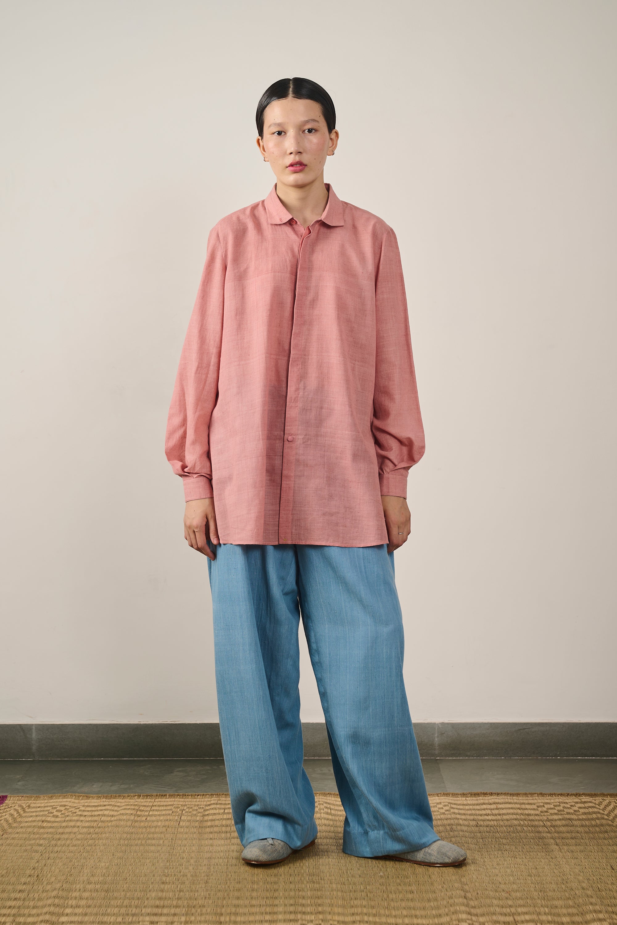 CONCEALED PLACKET SHIRT