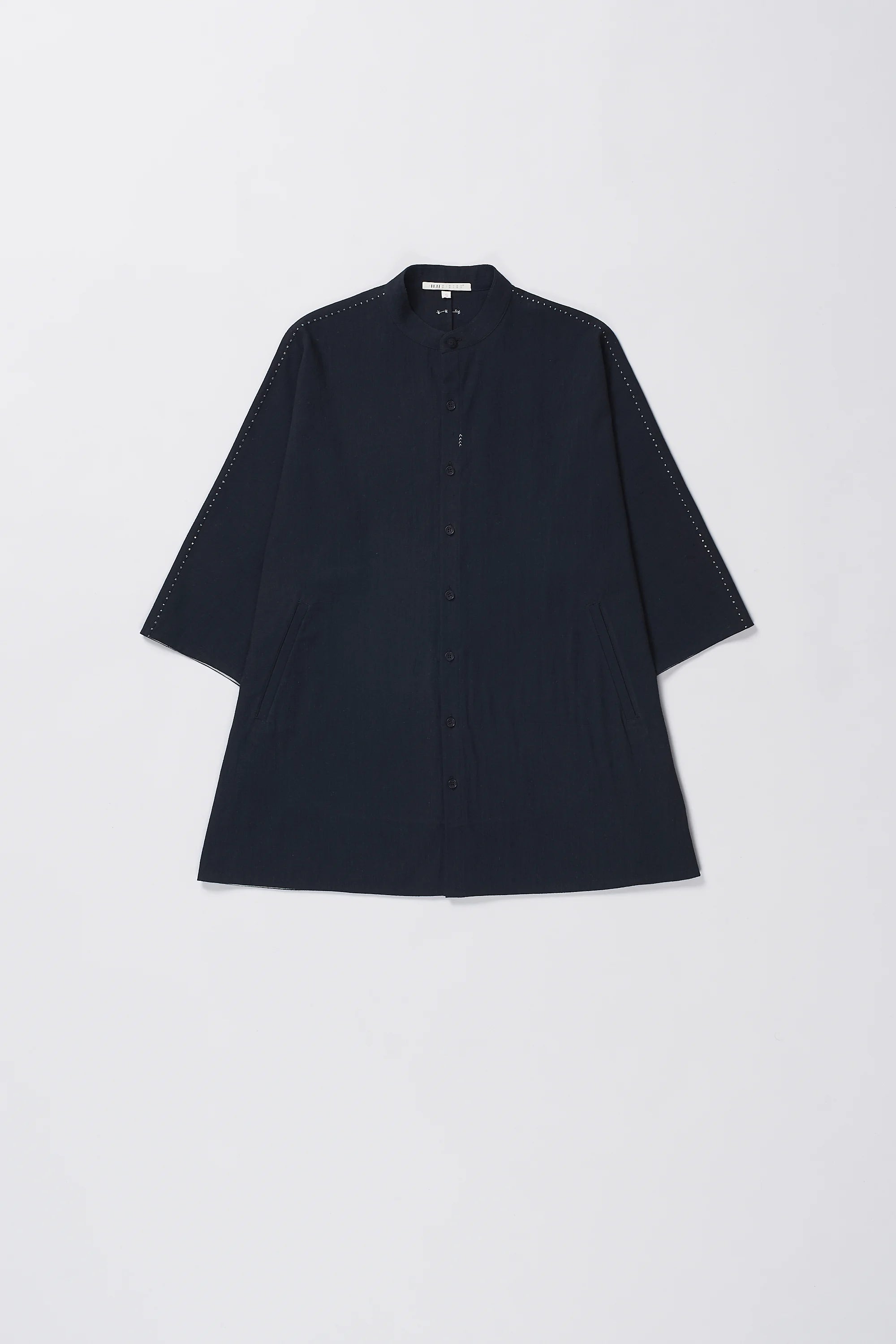 BLACK KIMONO SLEEVE SHIRT