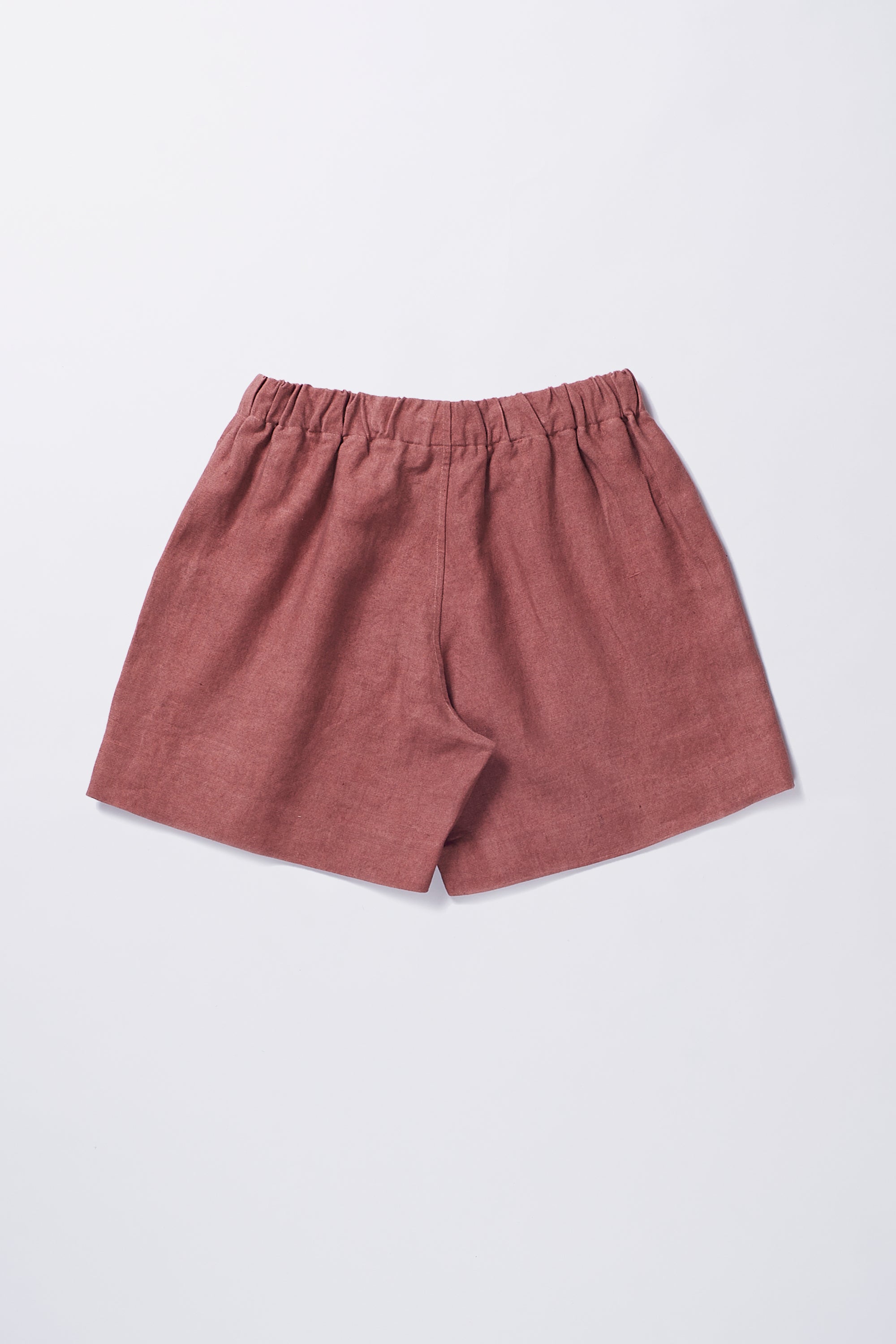 LINEN SHORTS IN ROUGE PINK