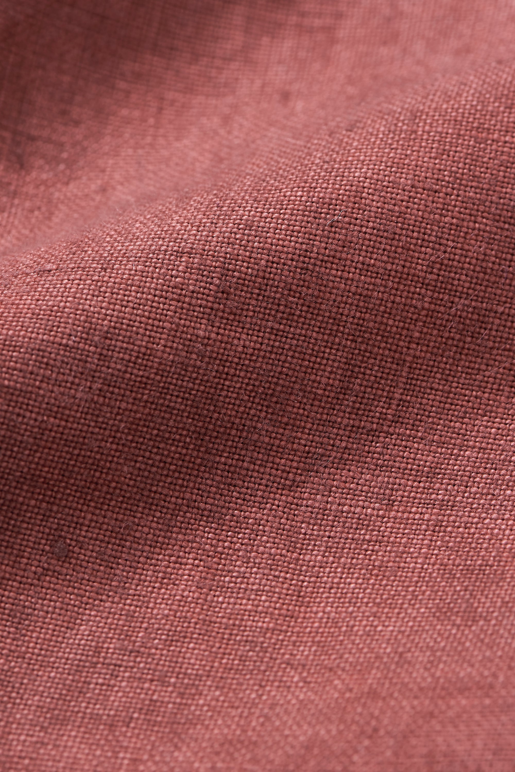 LINEN SHORTS IN ROUGE PINK