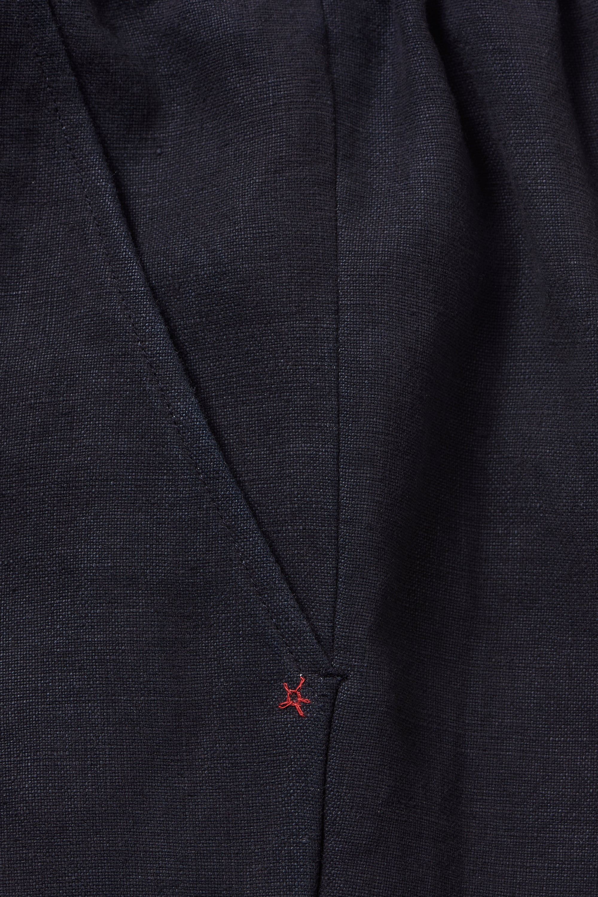 Linen Shorts in Black