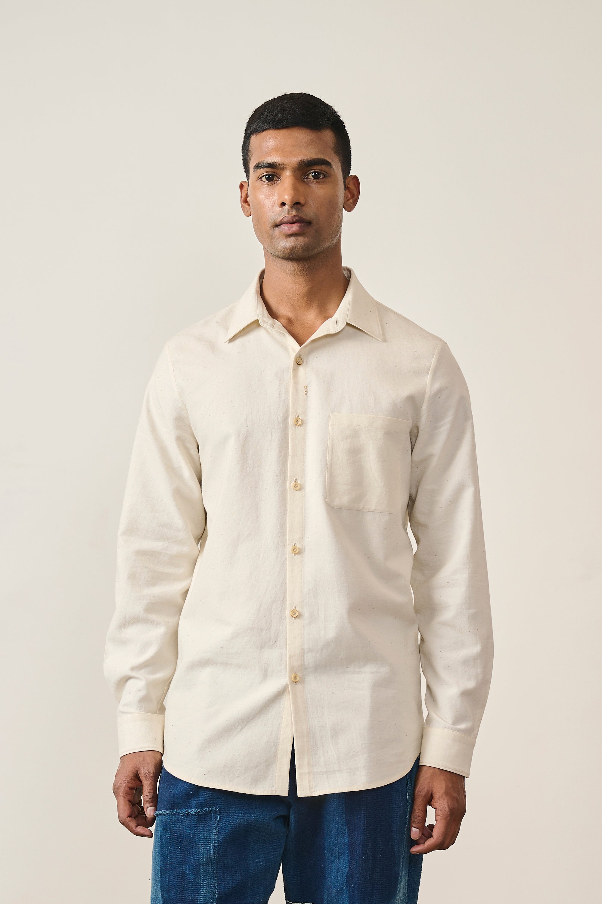 MENS SHIRT IN ECRU