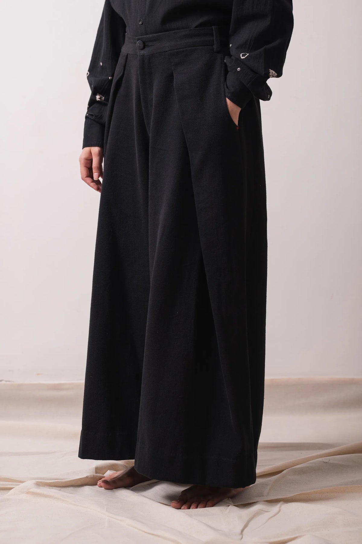 Black Relaxed Pleated Trousers