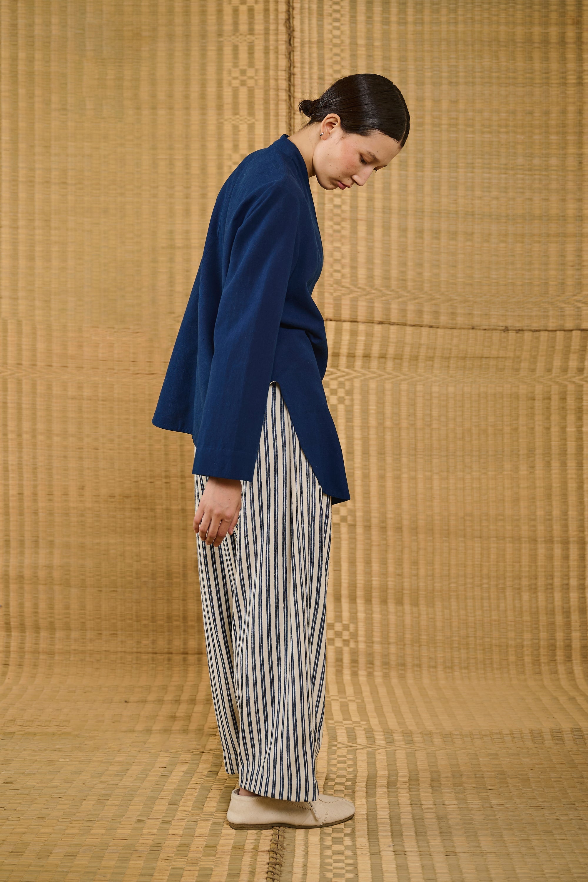 YARN DYED COTTON PLEATED TROUSER