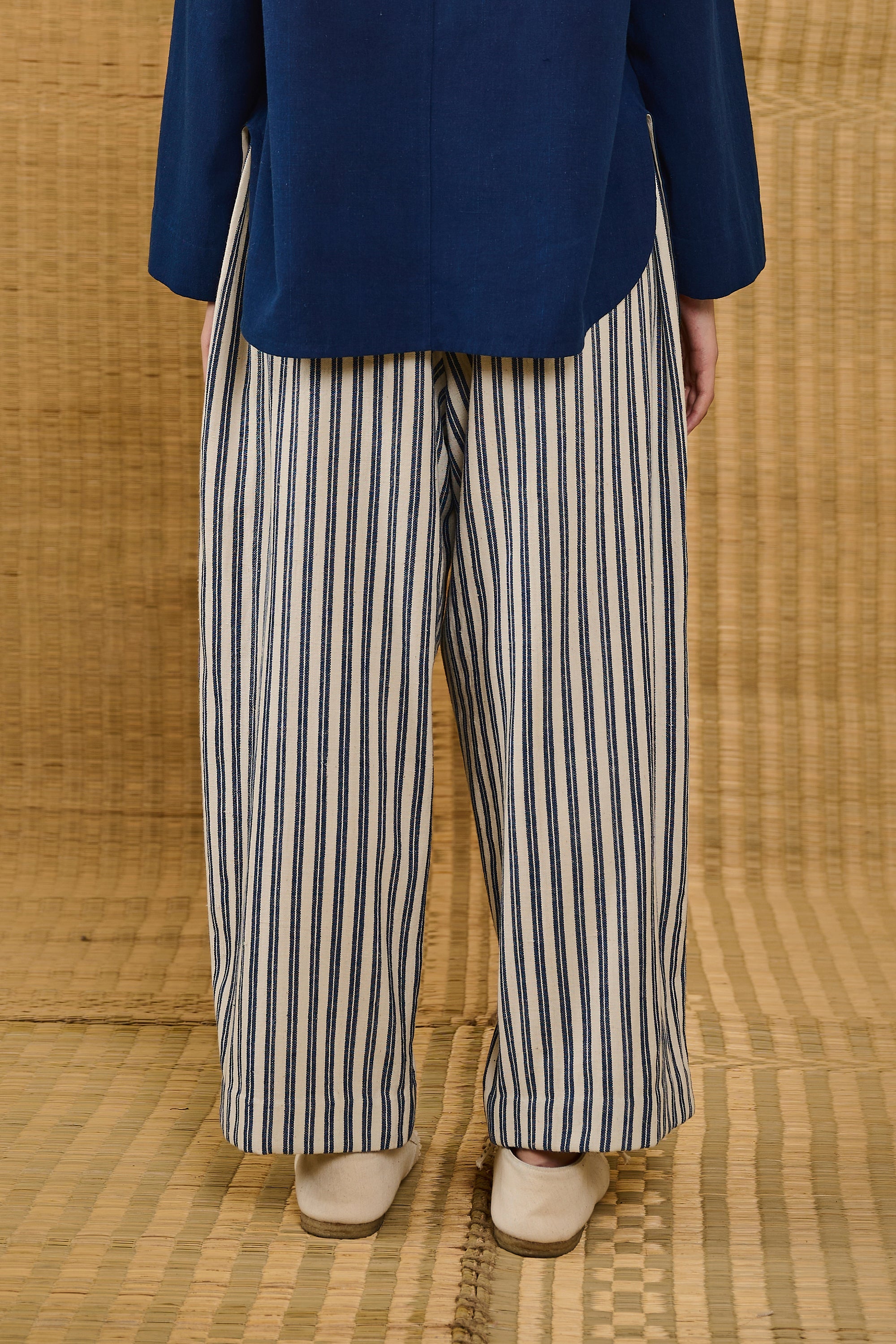 YARN DYED COTTON PLEATED TROUSER