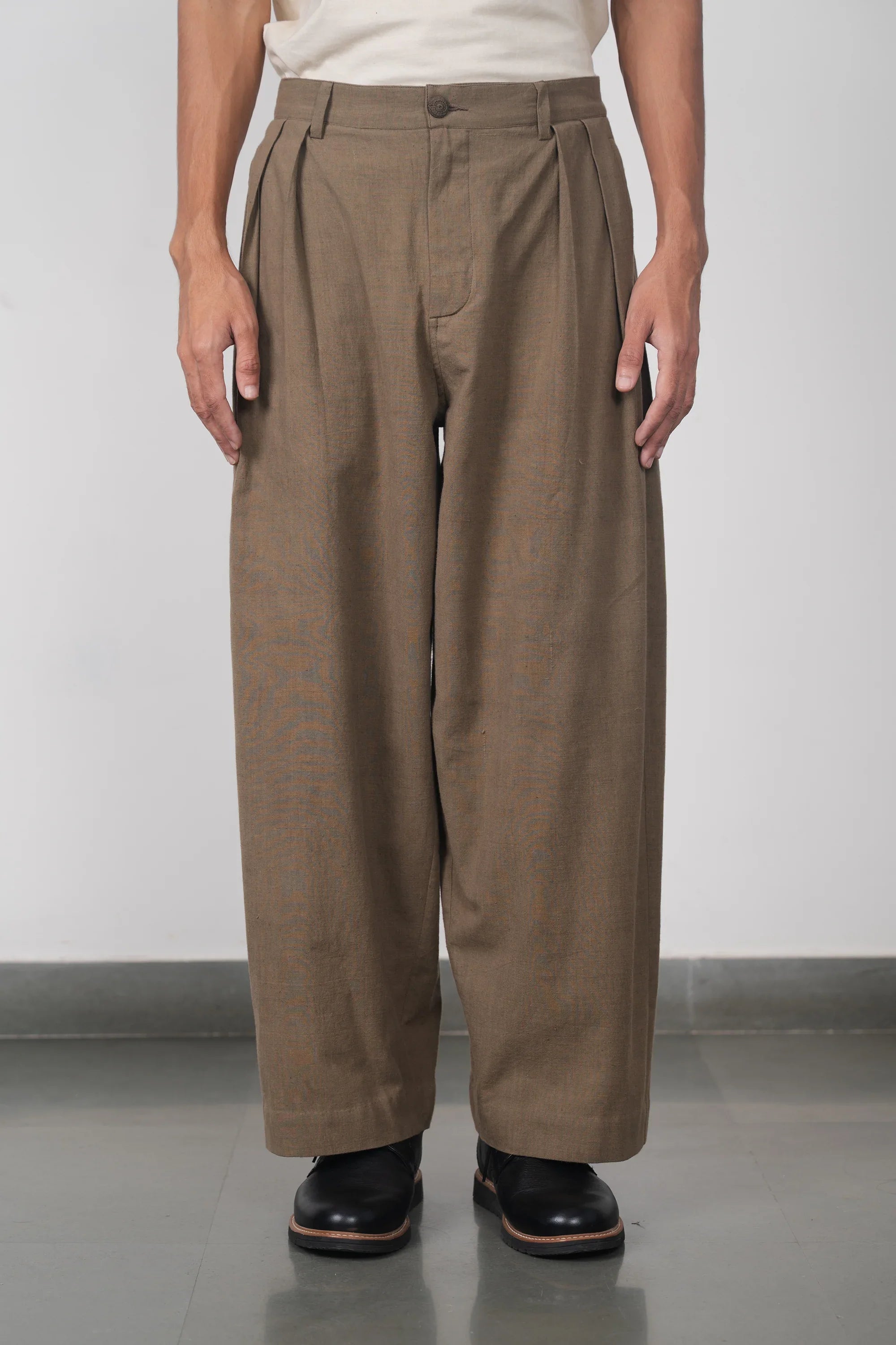 Khakhi Green Cotton Pleated Trousers