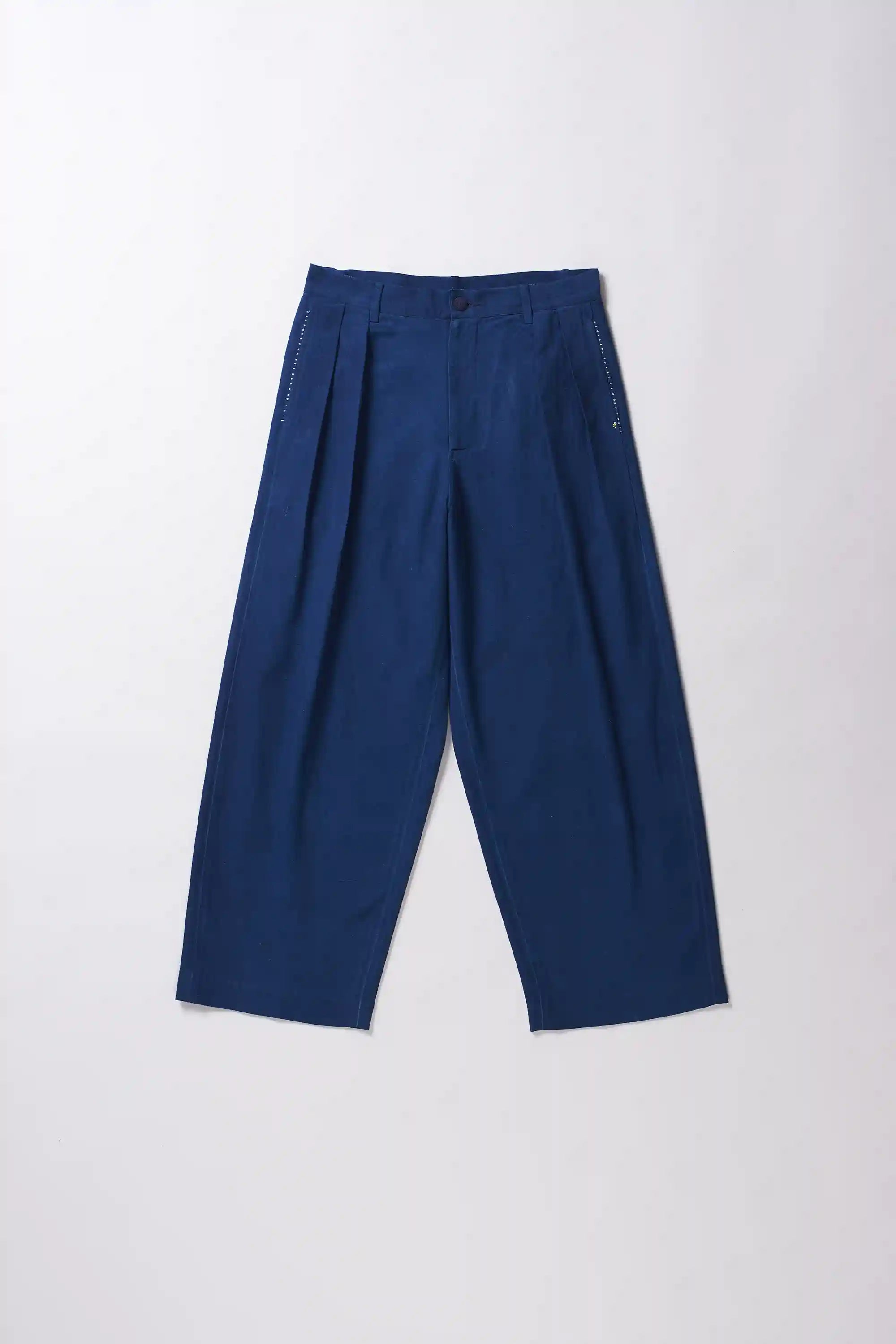 Front image of medium indigo pant