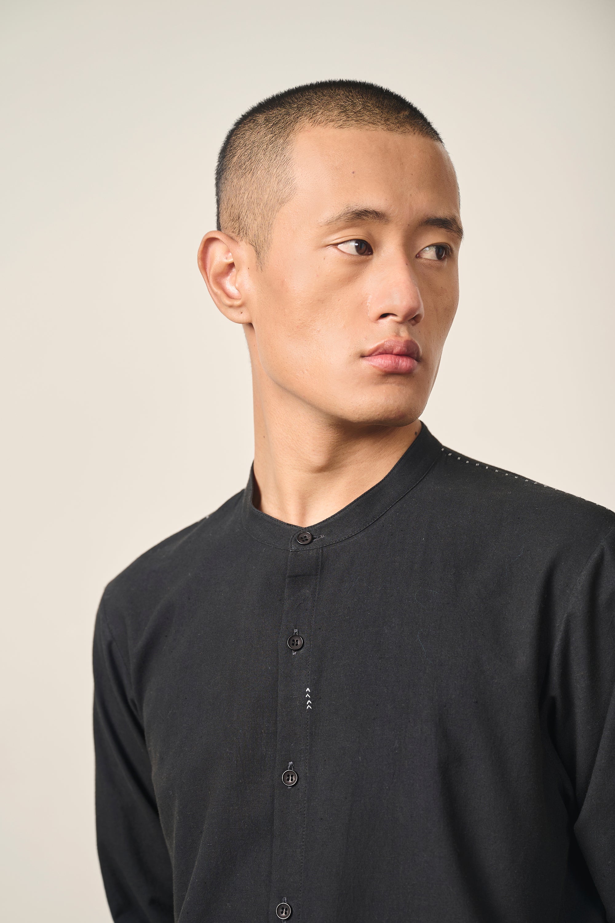 BLACK BAND COLLAR SHIRT