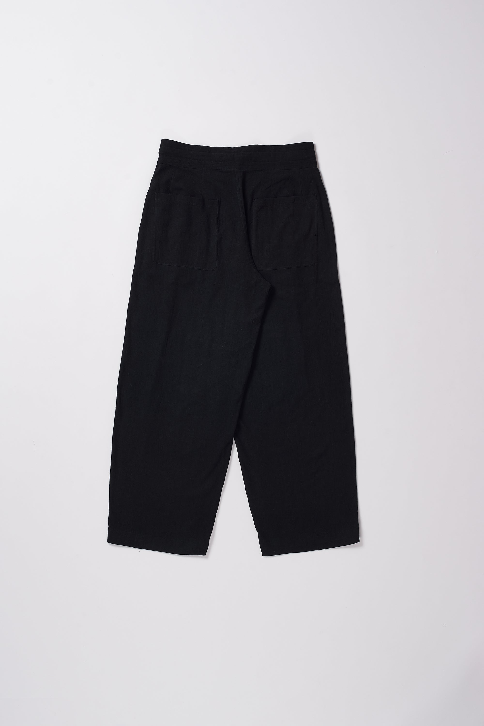BLACK RELAXED TROUSERS