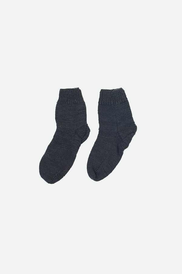 HAND-KNITTED PAIR OF SOCKS DYED IN NATURAL INDIGO