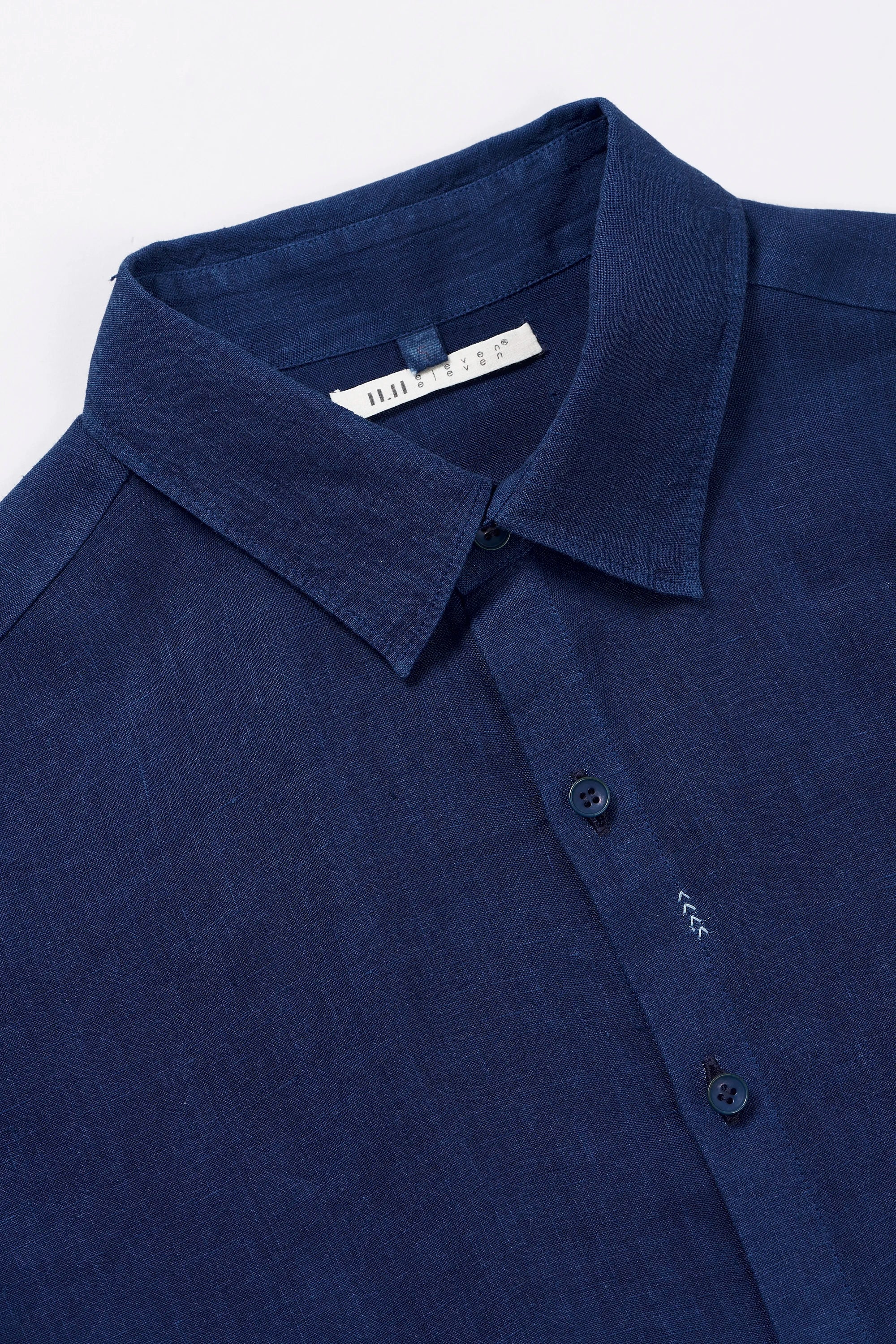 Indigo Shirt in Relaxed Fit Linen